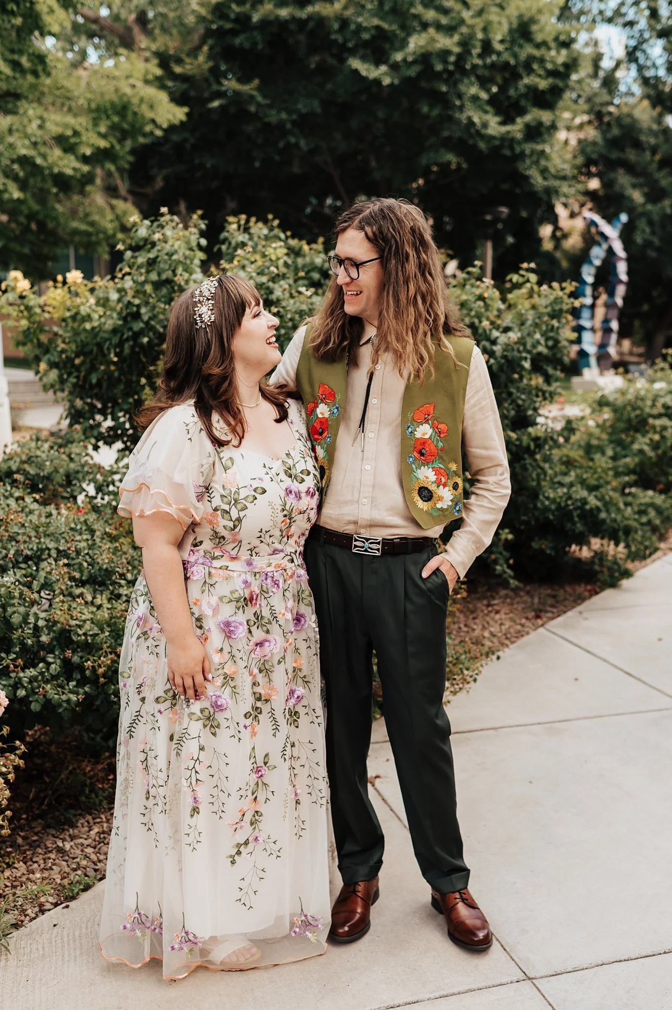 Alicia+lucia+photography+-+chapel+wedding+-+garden+wedding+-+unm+alumni+chapel_0034.jpg
