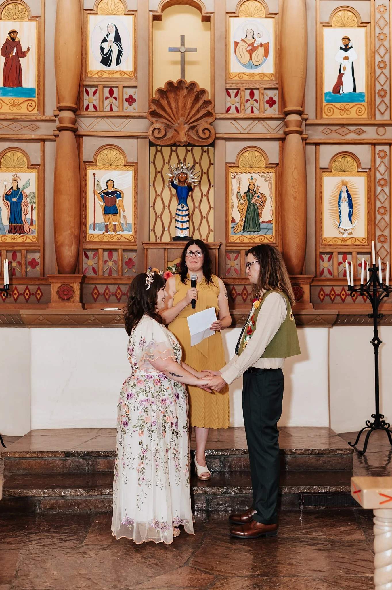 Alicia+lucia+photography+-+chapel+wedding+-+garden+wedding+-+unm+alumni+chapel_0051.jpg