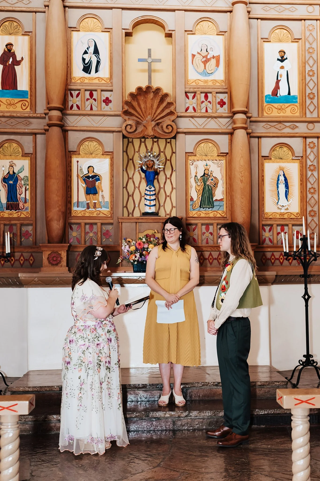 Alicia+lucia+photography+-+chapel+wedding+-+garden+wedding+-+unm+alumni+chapel_0053.jpg