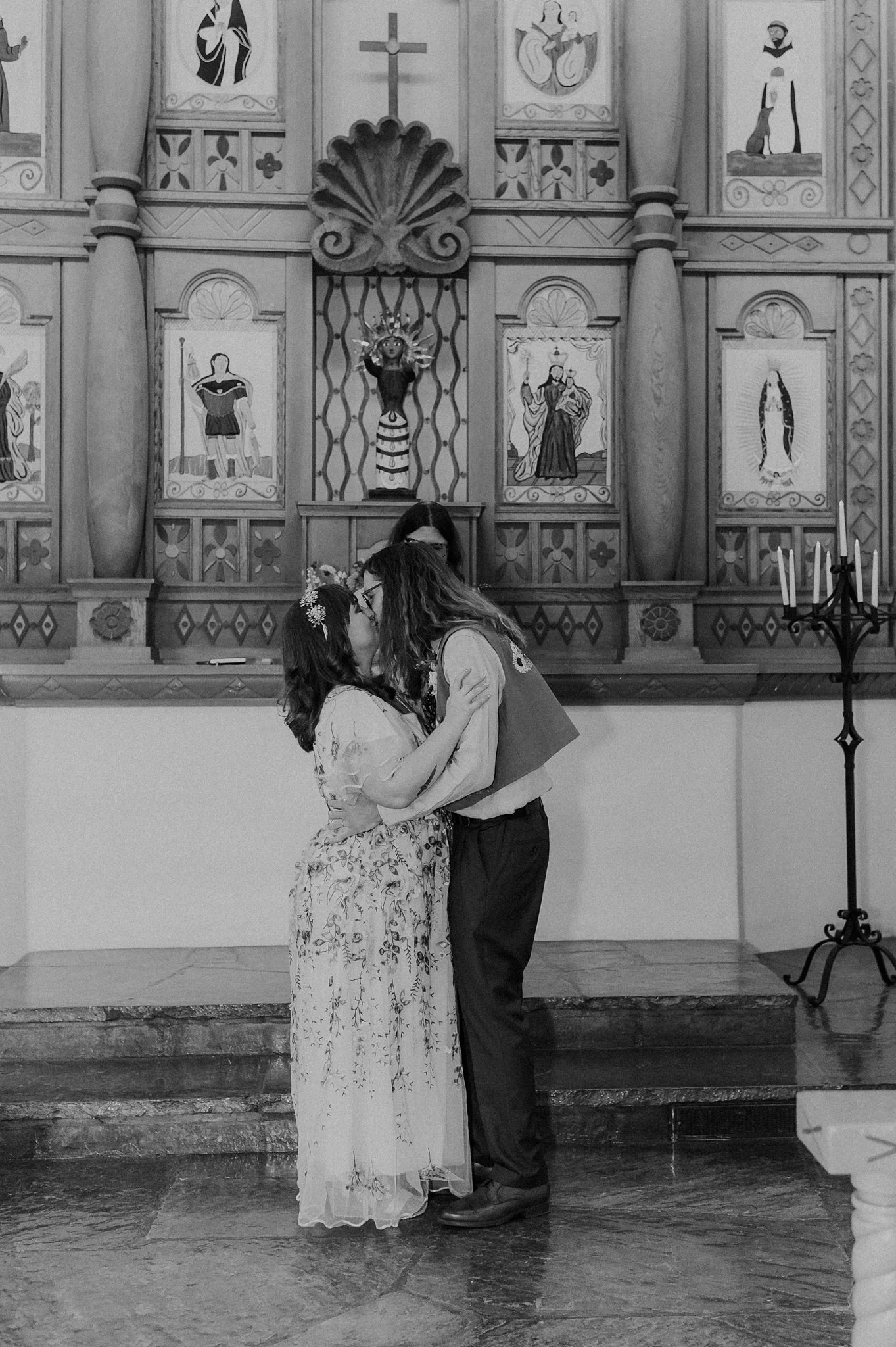 Alicia+lucia+photography+-+chapel+wedding+-+garden+wedding+-+unm+alumni+chapel_0058.jpg