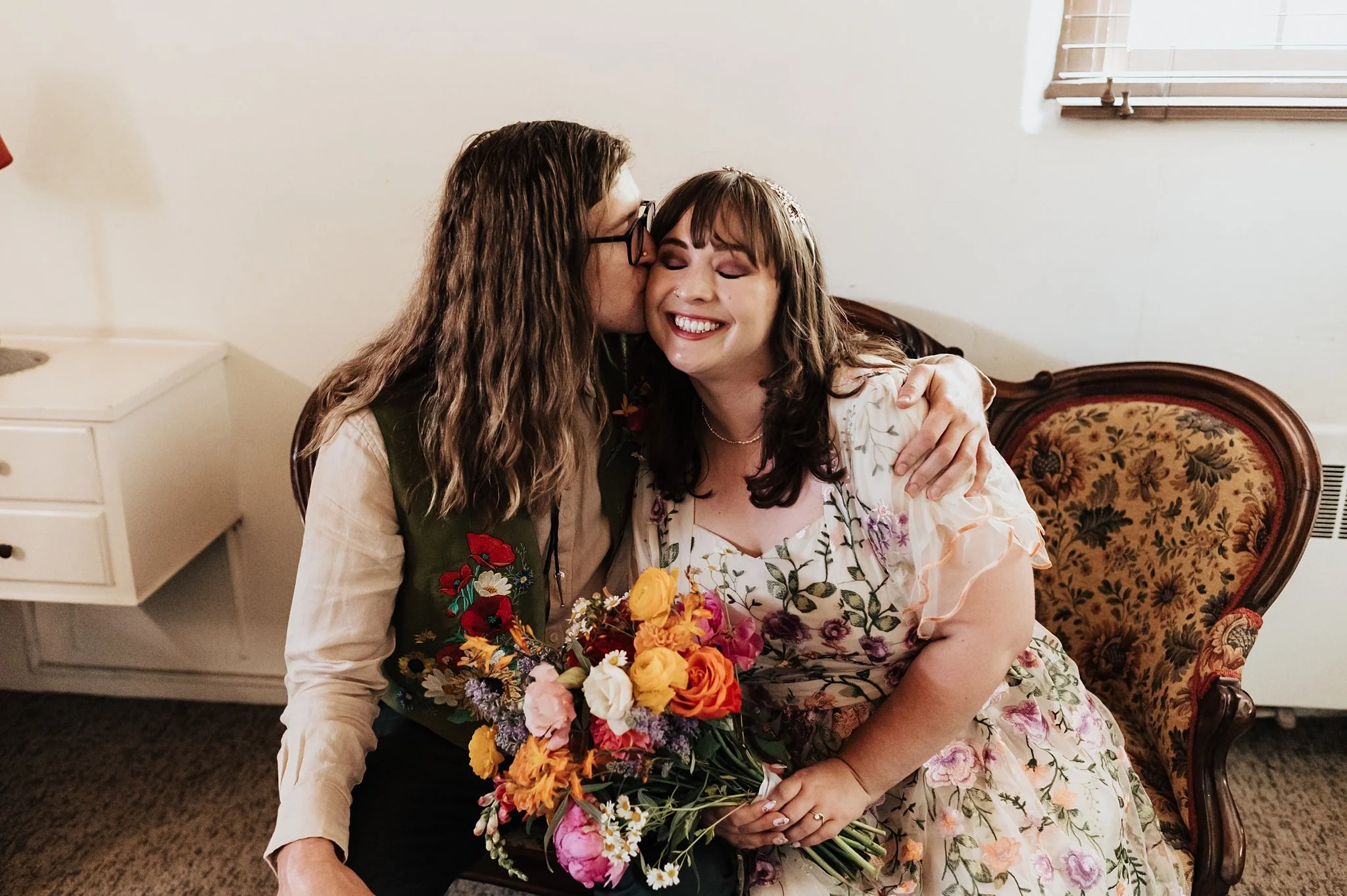Alicia+lucia+photography+-+chapel+wedding+-+garden+wedding+-+unm+alumni+chapel_0065.jpg