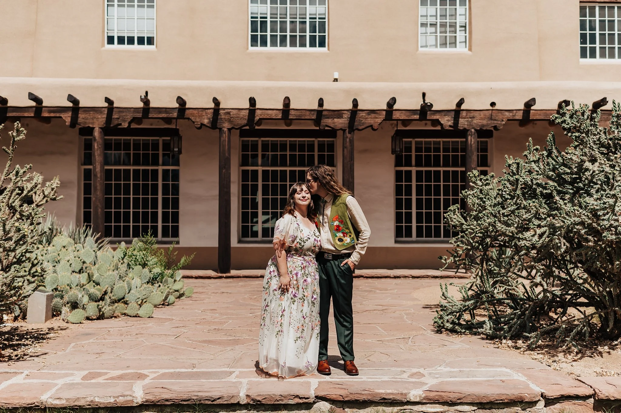 Alicia+lucia+photography+-+chapel+wedding+-+garden+wedding+-+unm+alumni+chapel_0076.jpg