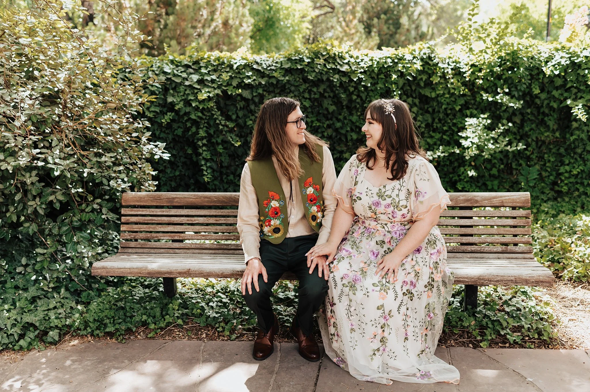 Alicia+lucia+photography+-+chapel+wedding+-+garden+wedding+-+unm+alumni+chapel_0080.jpg