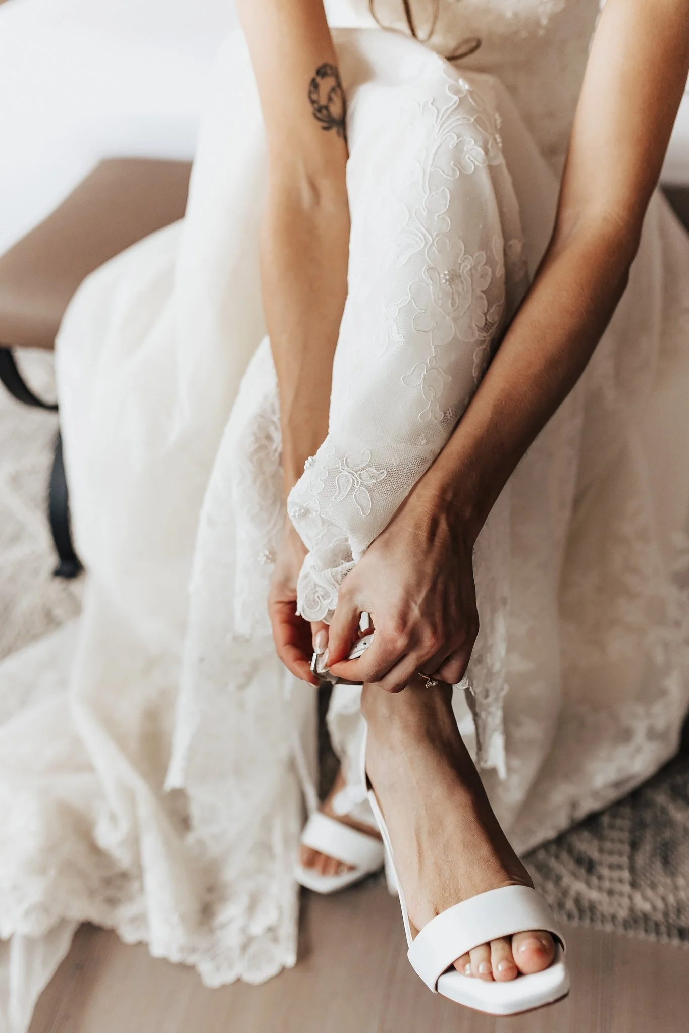 Alicia+lucia+photography+-+santa+fe+plaza+-+la+fonda+wedding+-+destination+wedding_0015.jpg