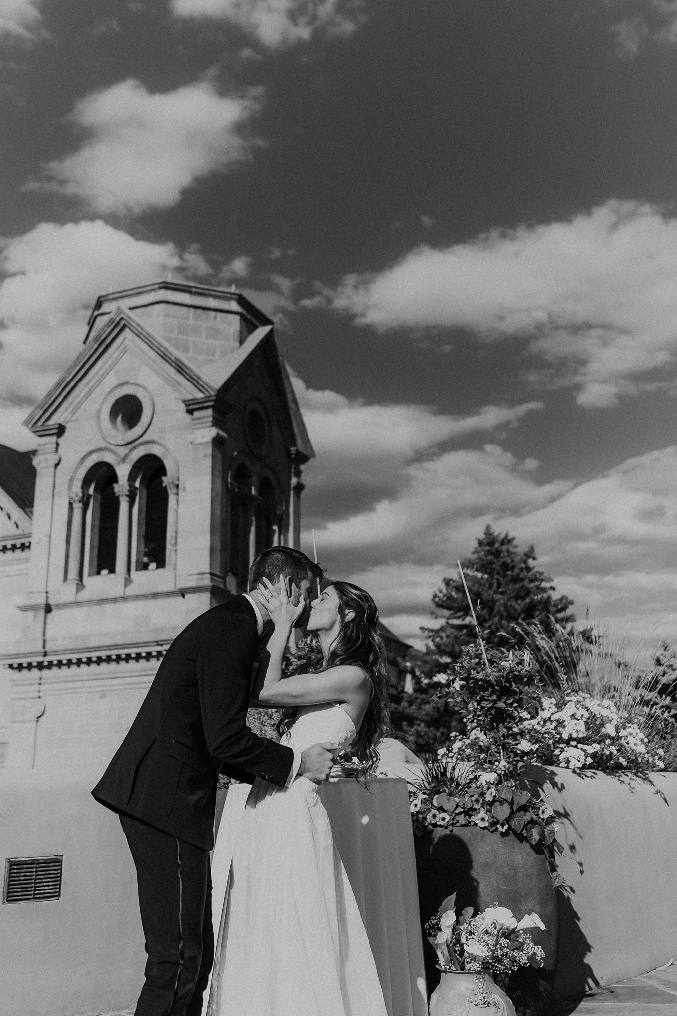 Alicia+lucia+photography+-+santa+fe+plaza+-+la+fonda+wedding+-+destination+wedding_0054.jpg