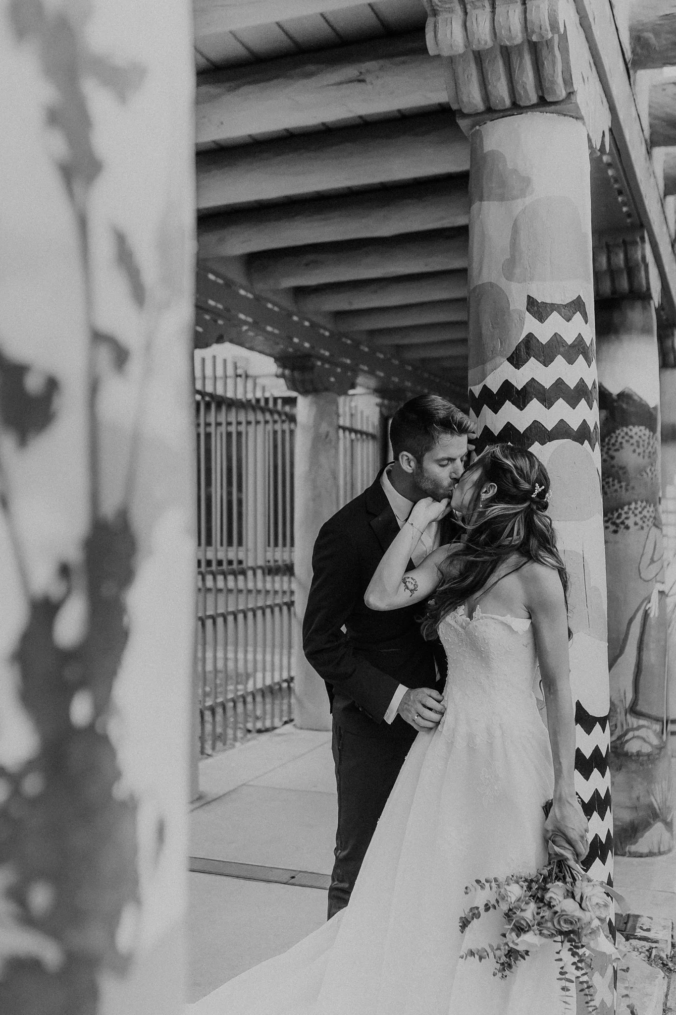 Alicia+lucia+photography+-+santa+fe+plaza+-+la+fonda+wedding+-+destination+wedding_0070.jpg
