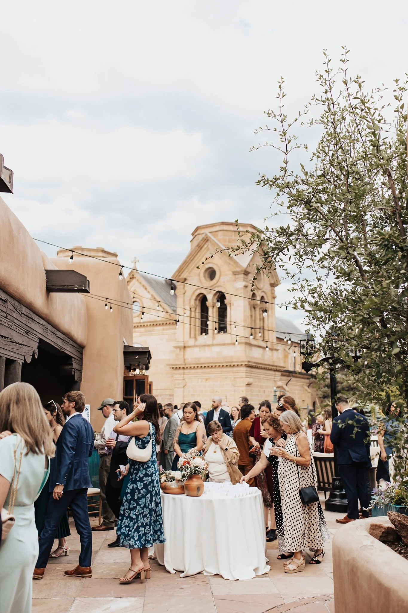 Alicia+lucia+photography+-+santa+fe+plaza+-+la+fonda+wedding+-+destination+wedding_0090.jpg