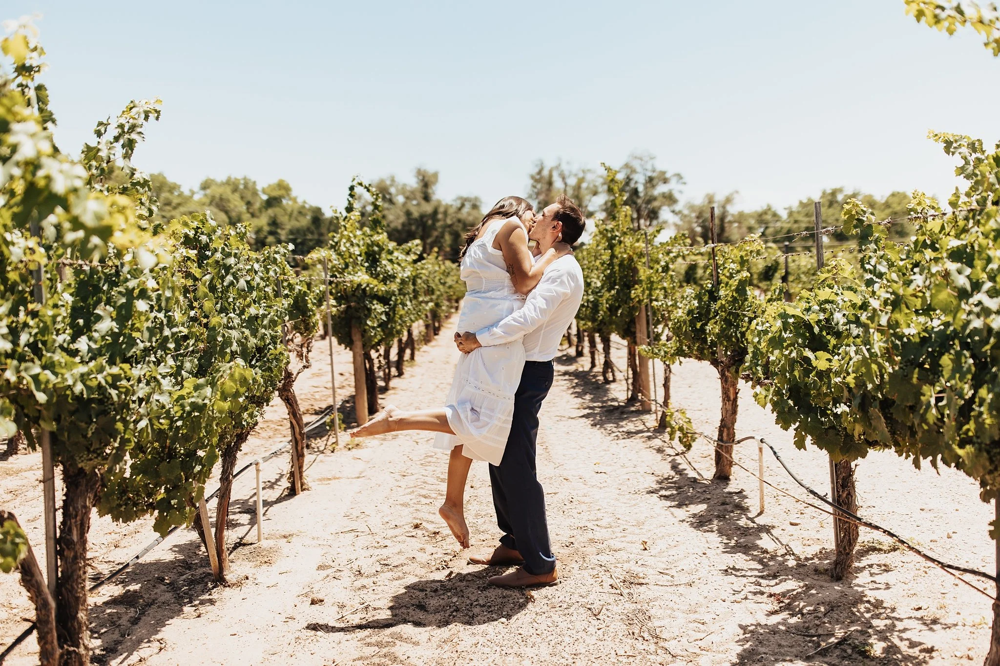 Alicia+lucia+photography+-+winery+engagement+-+casa+rondena+engagement+-+casa+rondena+wedding_0026.jpg