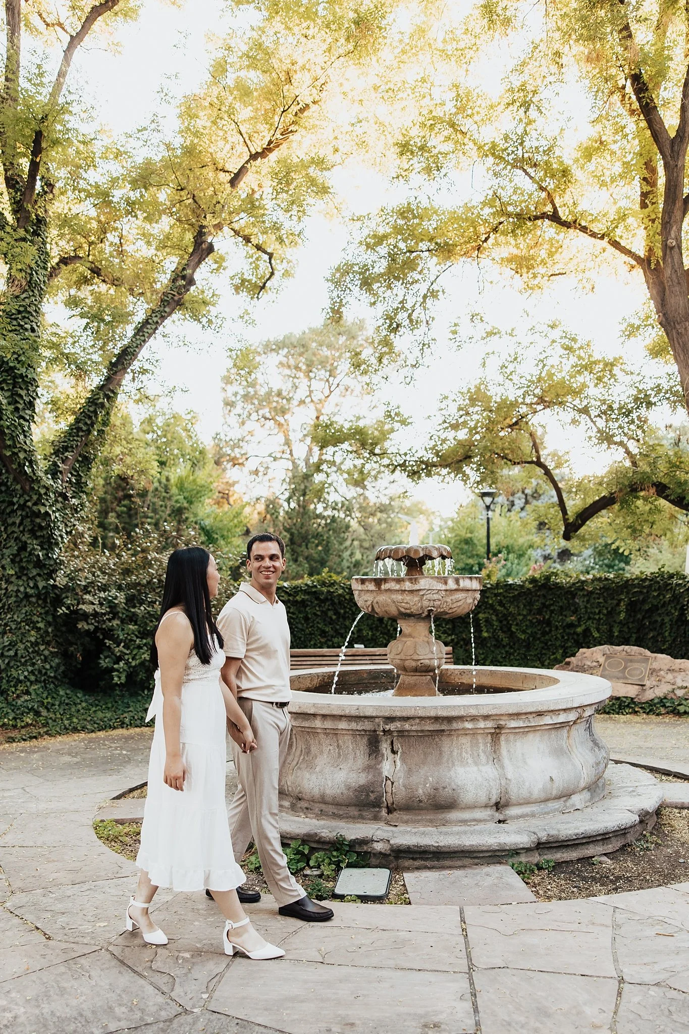 Alicia+lucia+photography+-+southwest+engagement+-+garden+engagement+-+new+mexico+engagement_0004.jpg