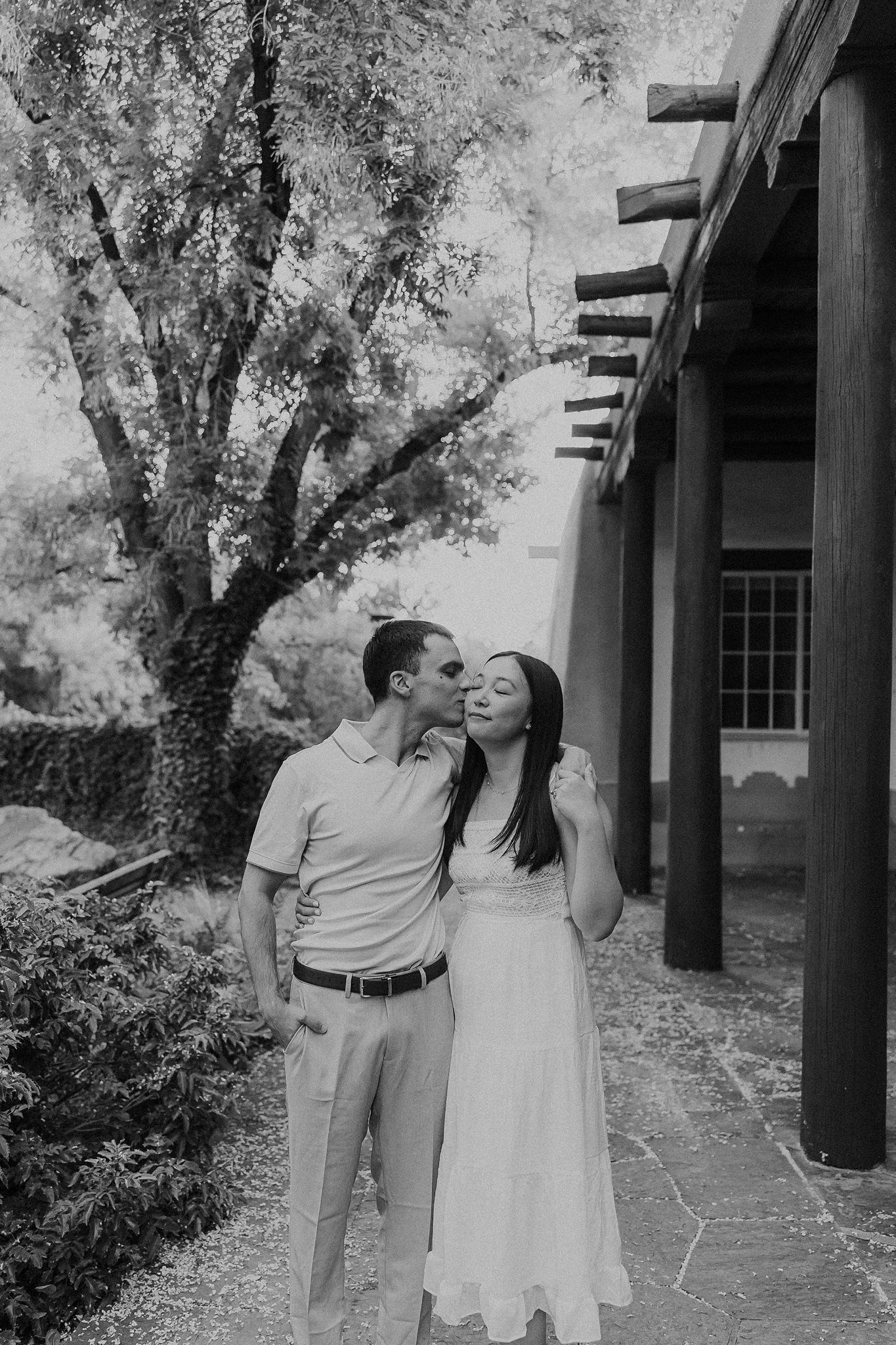 Alicia+lucia+photography+-+southwest+engagement+-+garden+engagement+-+new+mexico+engagement_0013.jpg