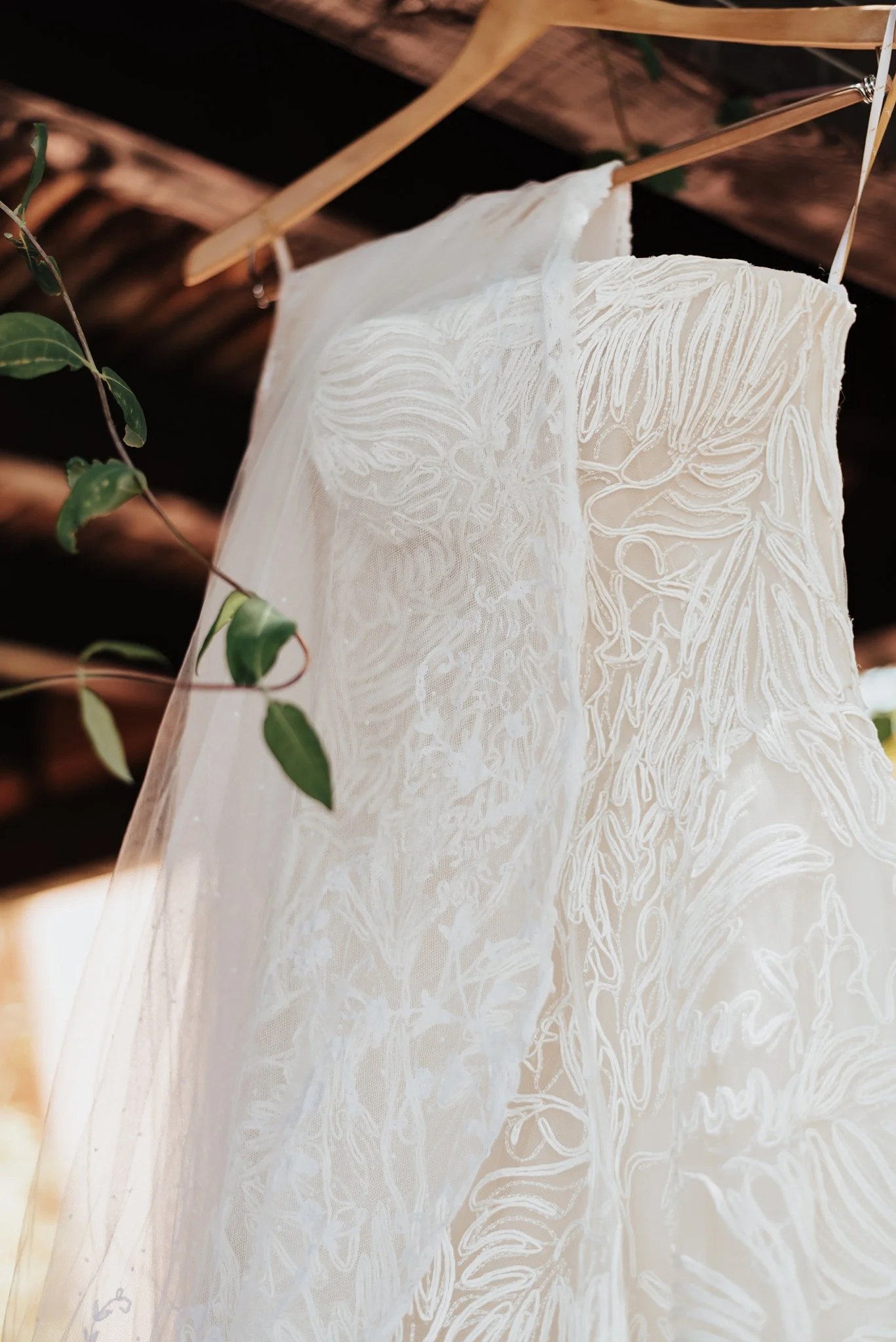 Alicia+lucia+photography+-+garden+wedding+-+gerald+peters+wedding+-+la+posada+wedding_0006.jpg