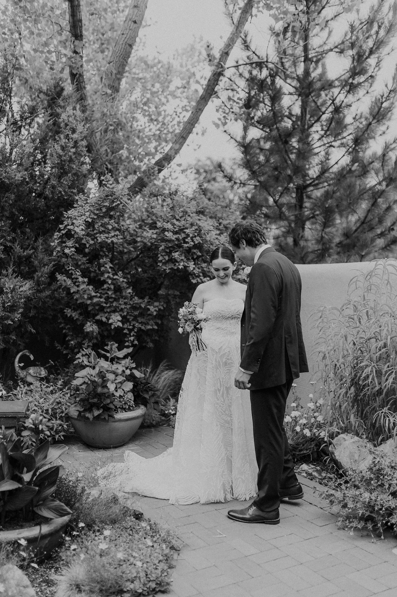 Alicia+lucia+photography+-+garden+wedding+-+gerald+peters+wedding+-+la+posada+wedding_0022.jpg