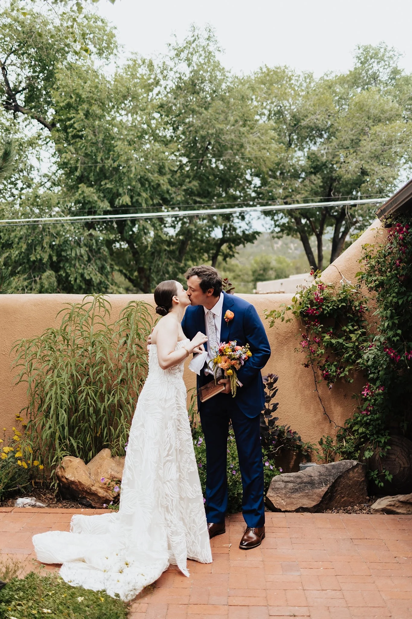 Alicia+lucia+photography+-+garden+wedding+-+gerald+peters+wedding+-+la+posada+wedding_0032.jpg