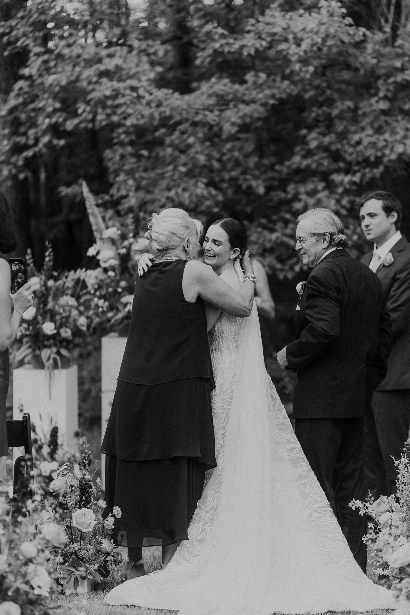 Alicia+lucia+photography+-+garden+wedding+-+gerald+peters+wedding+-+la+posada+wedding_0049.jpg