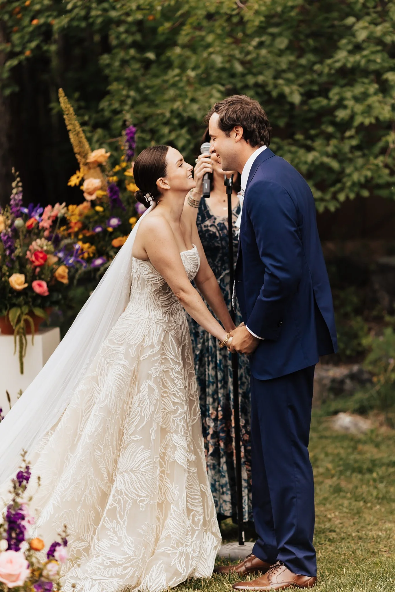 Alicia+lucia+photography+-+garden+wedding+-+gerald+peters+wedding+-+la+posada+wedding_0063.jpg