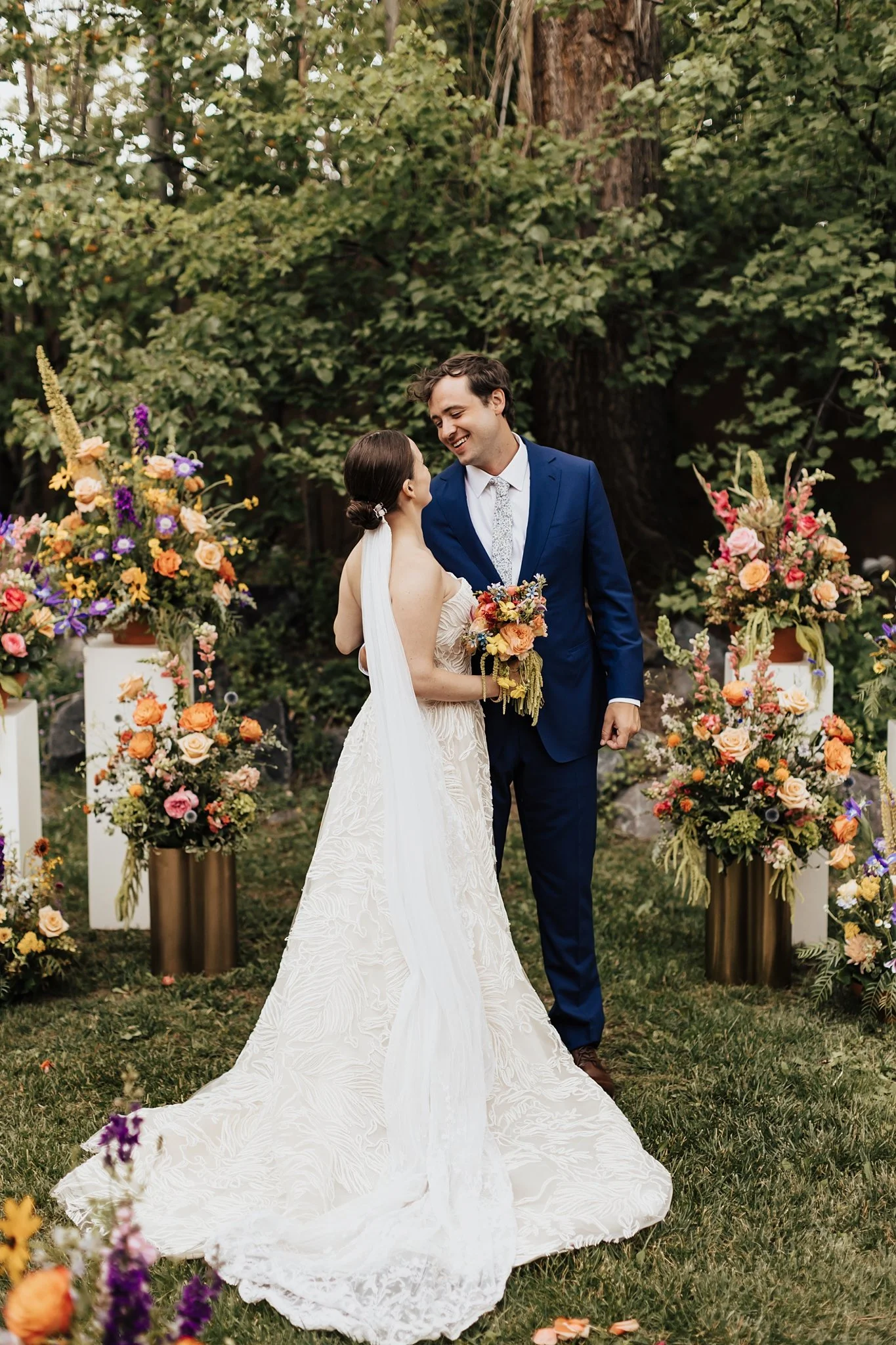 Alicia+lucia+photography+-+garden+wedding+-+gerald+peters+wedding+-+la+posada+wedding_0076.jpg