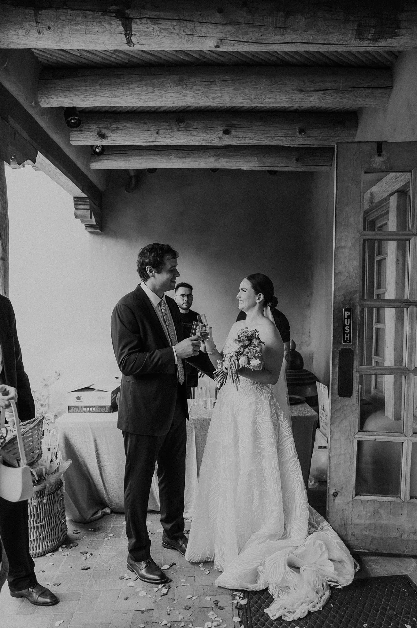 Alicia+lucia+photography+-+garden+wedding+-+gerald+peters+wedding+-+la+posada+wedding_0079.jpg