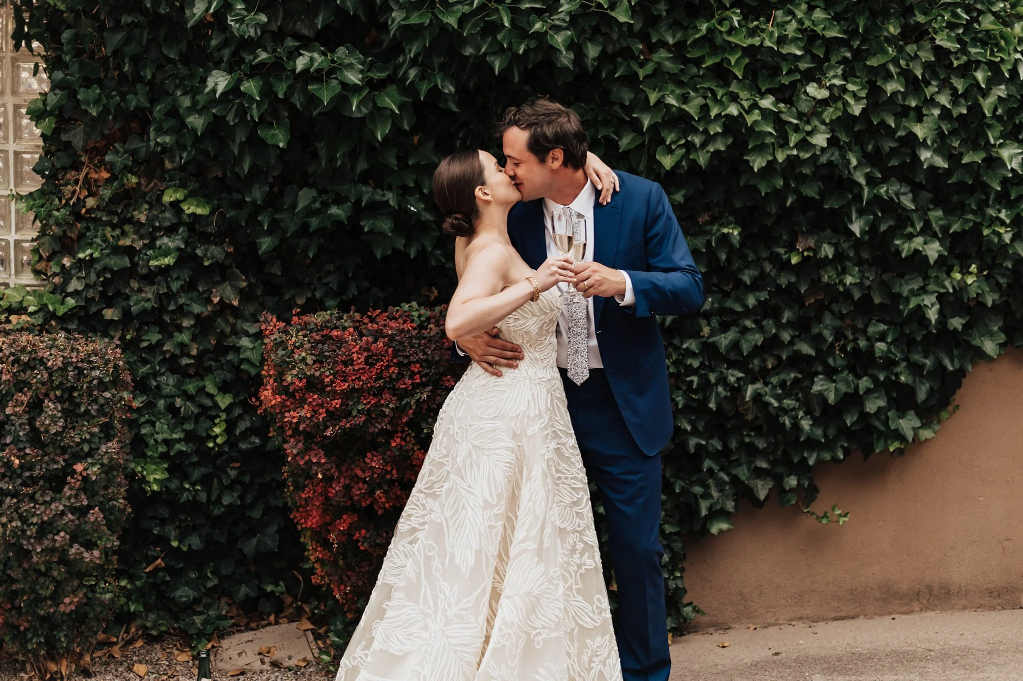 Alicia+lucia+photography+-+garden+wedding+-+gerald+peters+wedding+-+la+posada+wedding_0103.jpg