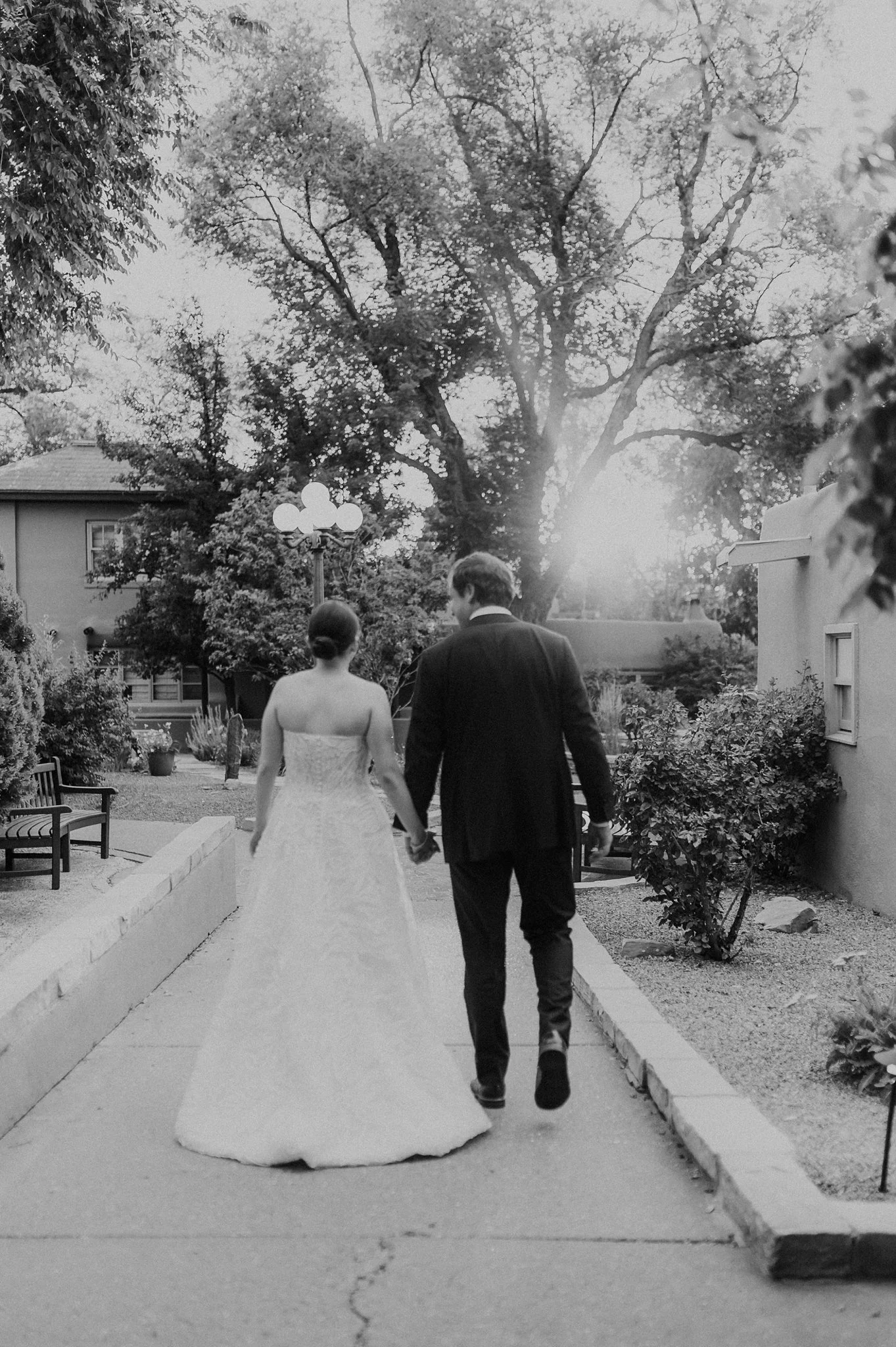 Alicia+lucia+photography+-+garden+wedding+-+gerald+peters+wedding+-+la+posada+wedding_0137.jpg