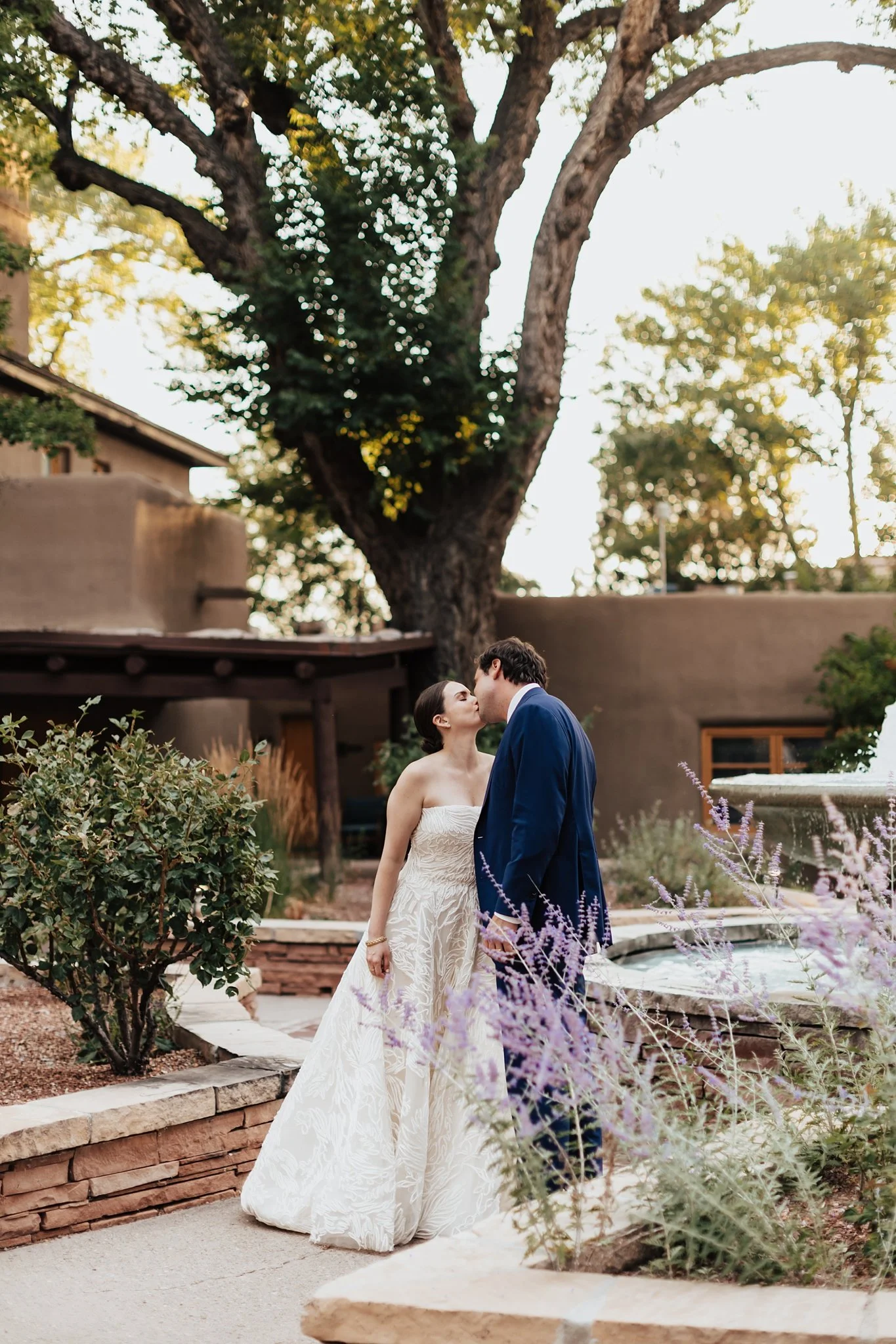 Alicia+lucia+photography+-+garden+wedding+-+gerald+peters+wedding+-+la+posada+wedding_0140.jpg