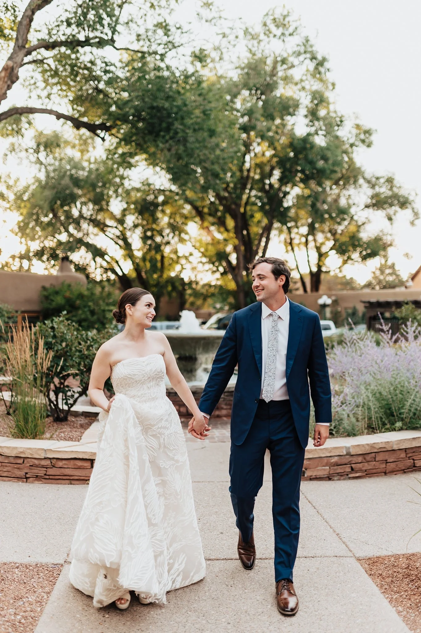 Alicia+lucia+photography+-+garden+wedding+-+gerald+peters+wedding+-+la+posada+wedding_0142.jpg