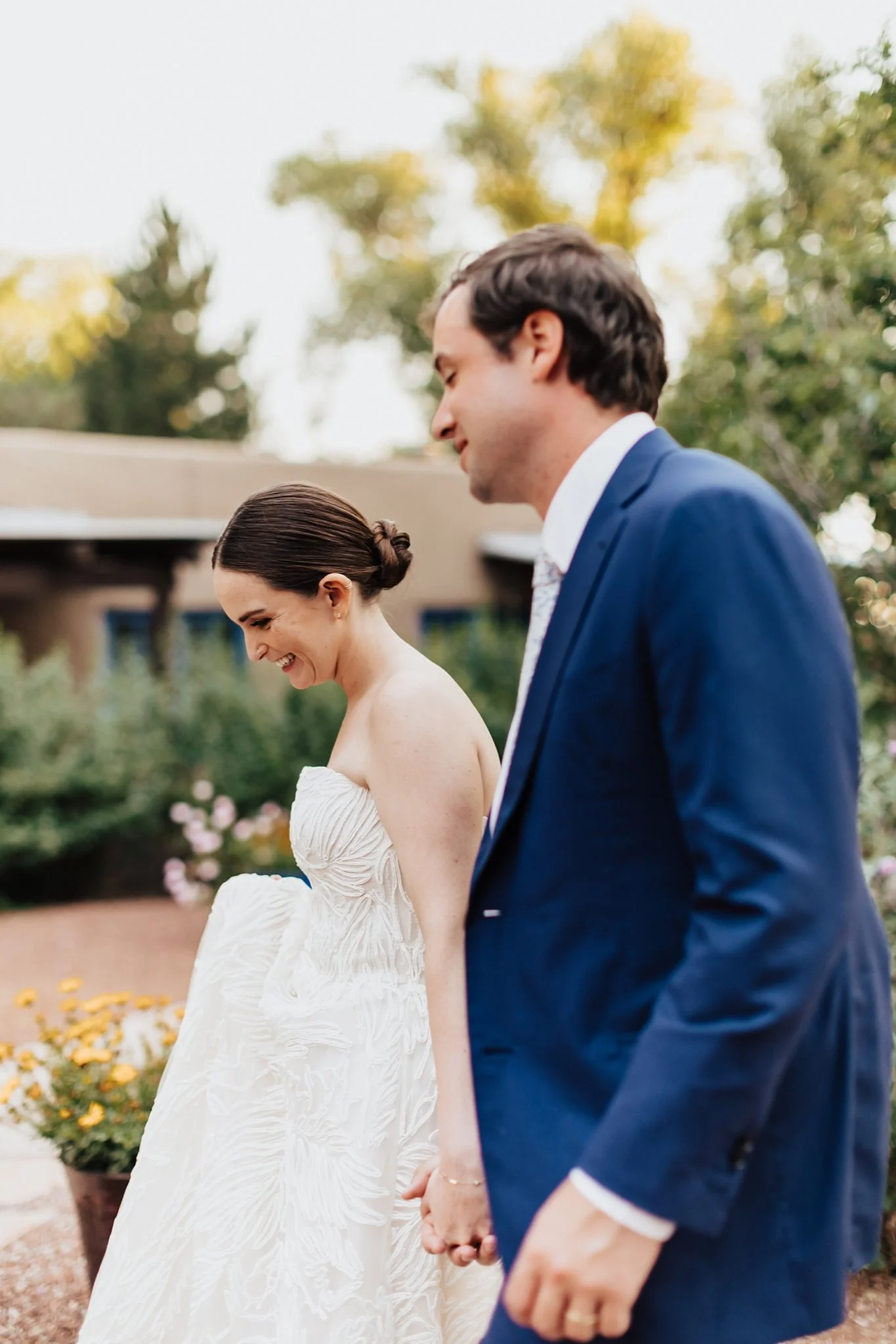 Alicia+lucia+photography+-+garden+wedding+-+gerald+peters+wedding+-+la+posada+wedding_0143.jpg