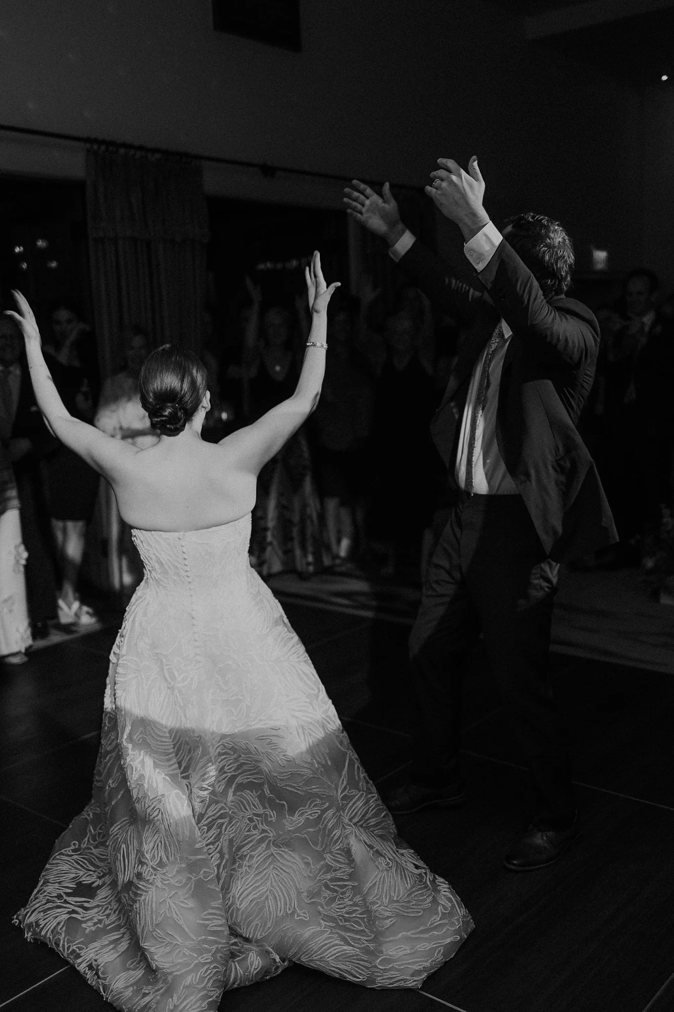 Alicia+lucia+photography+-+garden+wedding+-+gerald+peters+wedding+-+la+posada+wedding_0166.jpg