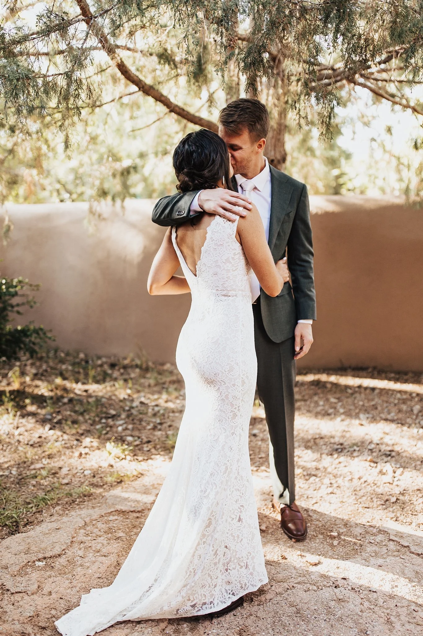 Alicia+lucia+photography+-+taos+wedding+-+el+monte+sagrado+wedding+-+taos+gorge+wedding_0012.jpg
