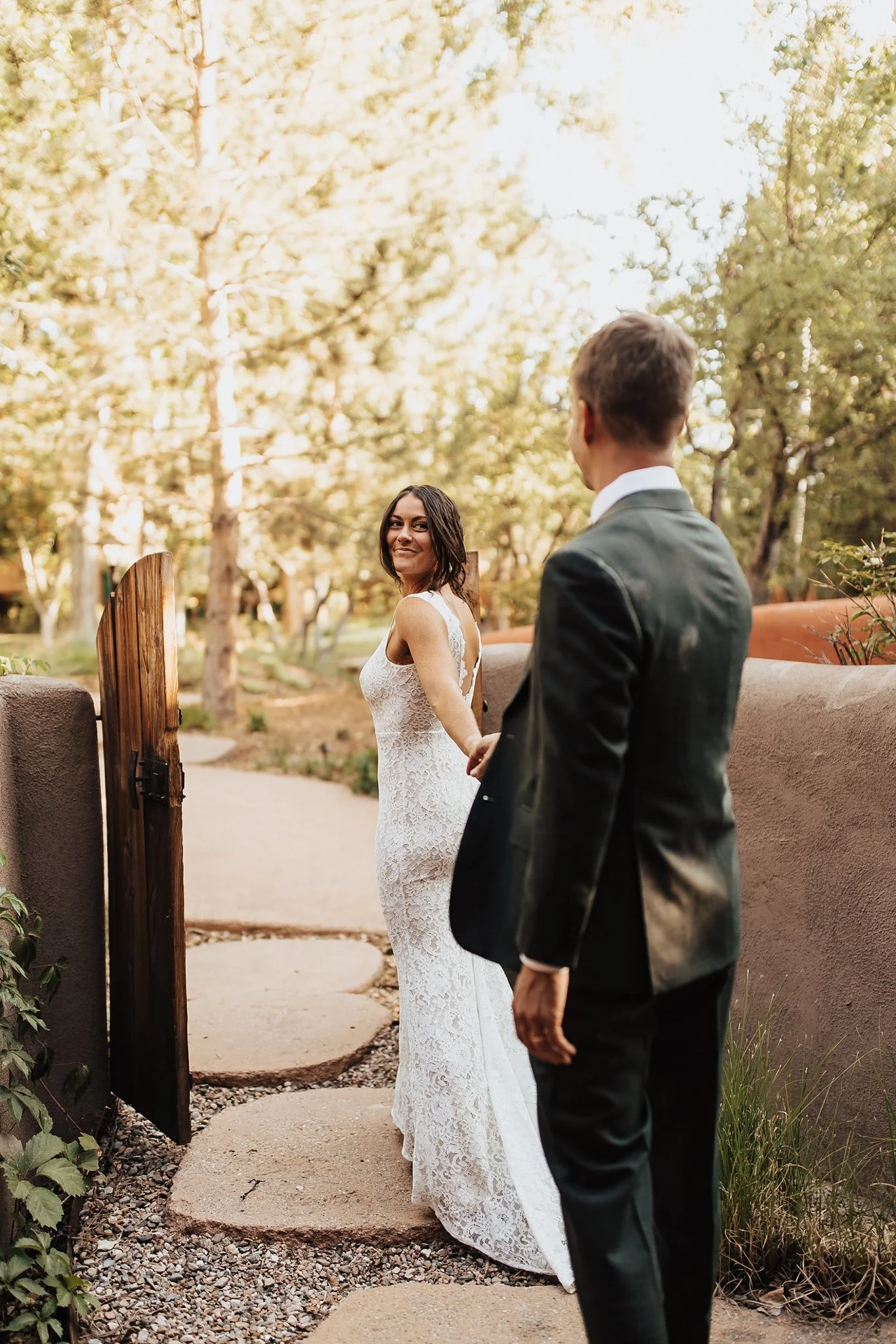 Alicia+lucia+photography+-+taos+wedding+-+el+monte+sagrado+wedding+-+taos+gorge+wedding_0016.jpg