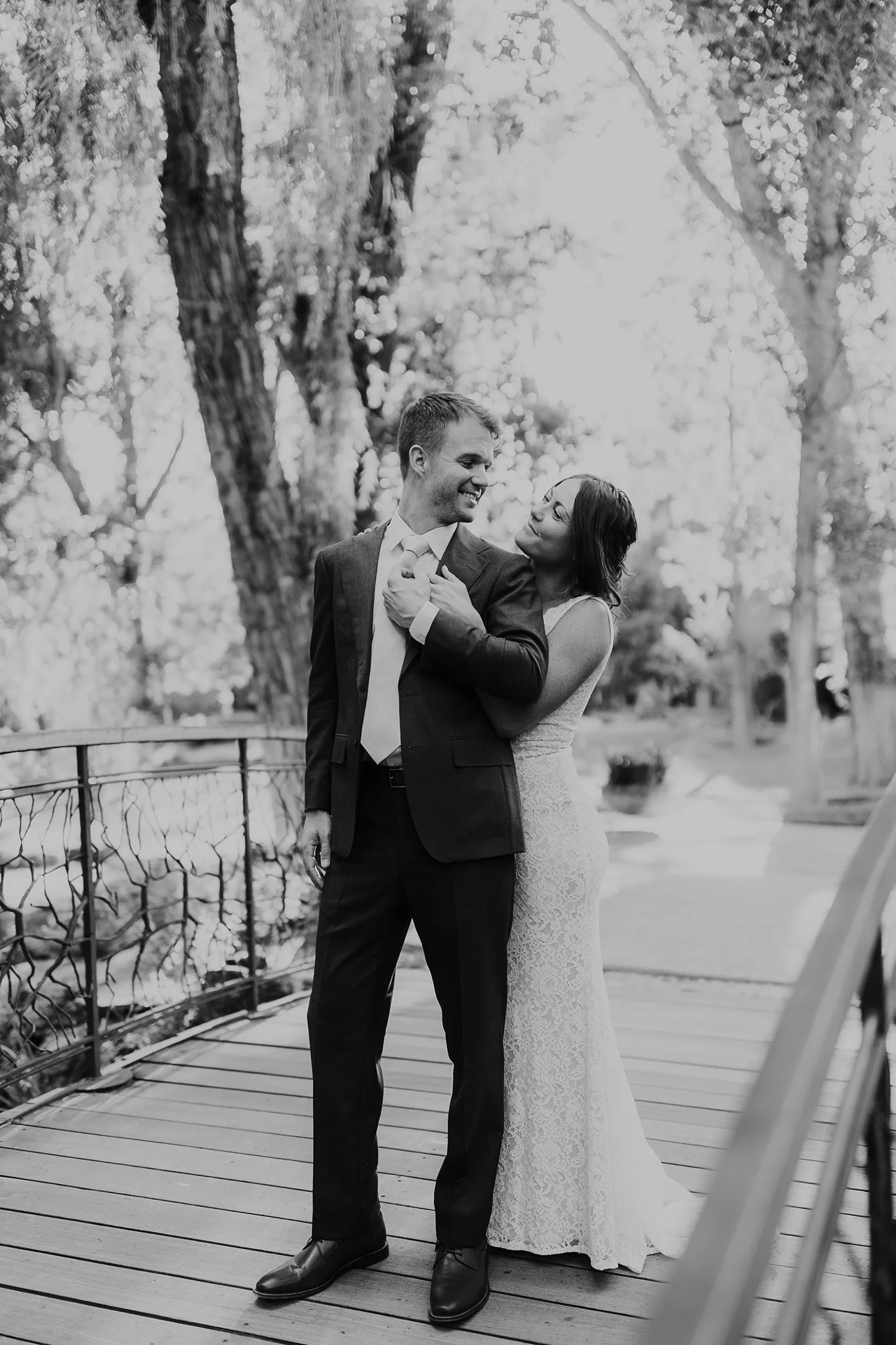 Alicia+lucia+photography+-+taos+wedding+-+el+monte+sagrado+wedding+-+taos+gorge+wedding_0027.jpg