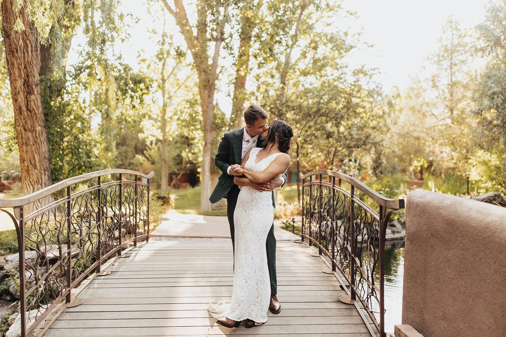 Alicia+lucia+photography+-+taos+wedding+-+el+monte+sagrado+wedding+-+taos+gorge+wedding_0029.jpg