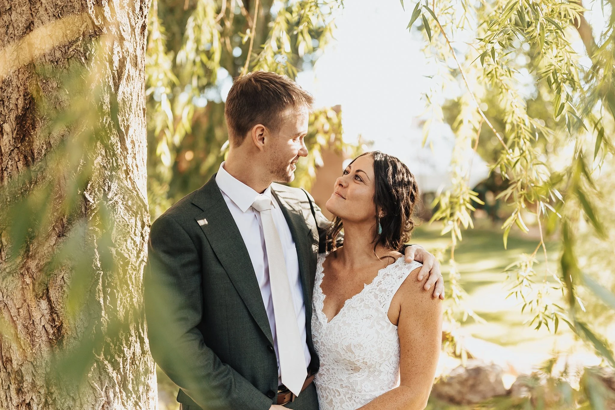 Alicia+lucia+photography+-+taos+wedding+-+el+monte+sagrado+wedding+-+taos+gorge+wedding_0033.jpg