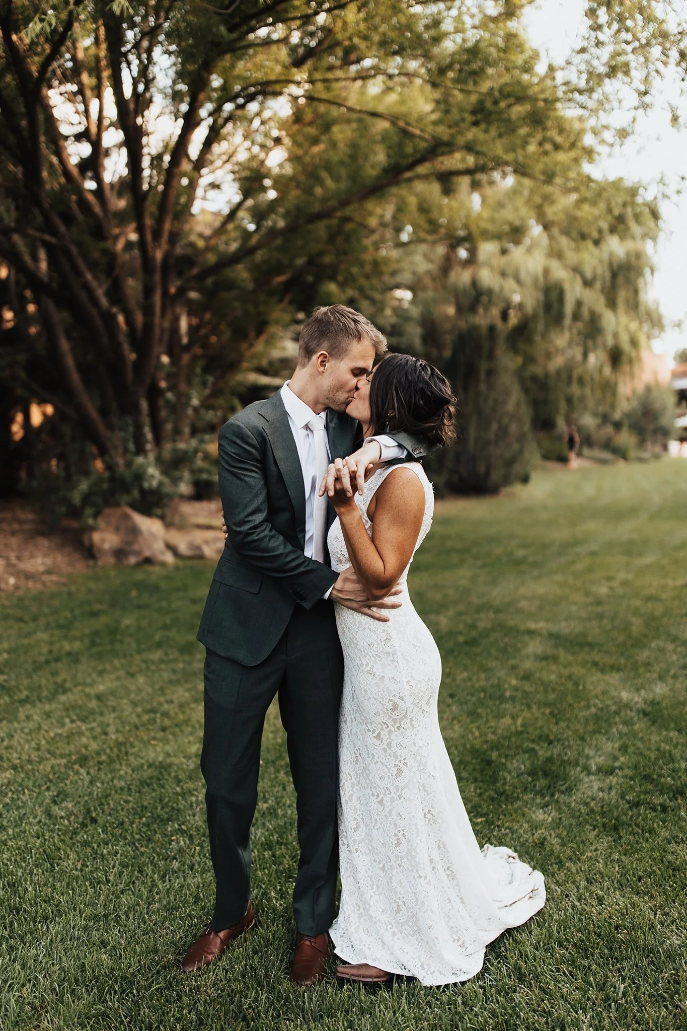 Alicia+lucia+photography+-+taos+wedding+-+el+monte+sagrado+wedding+-+taos+gorge+wedding_0072.jpg