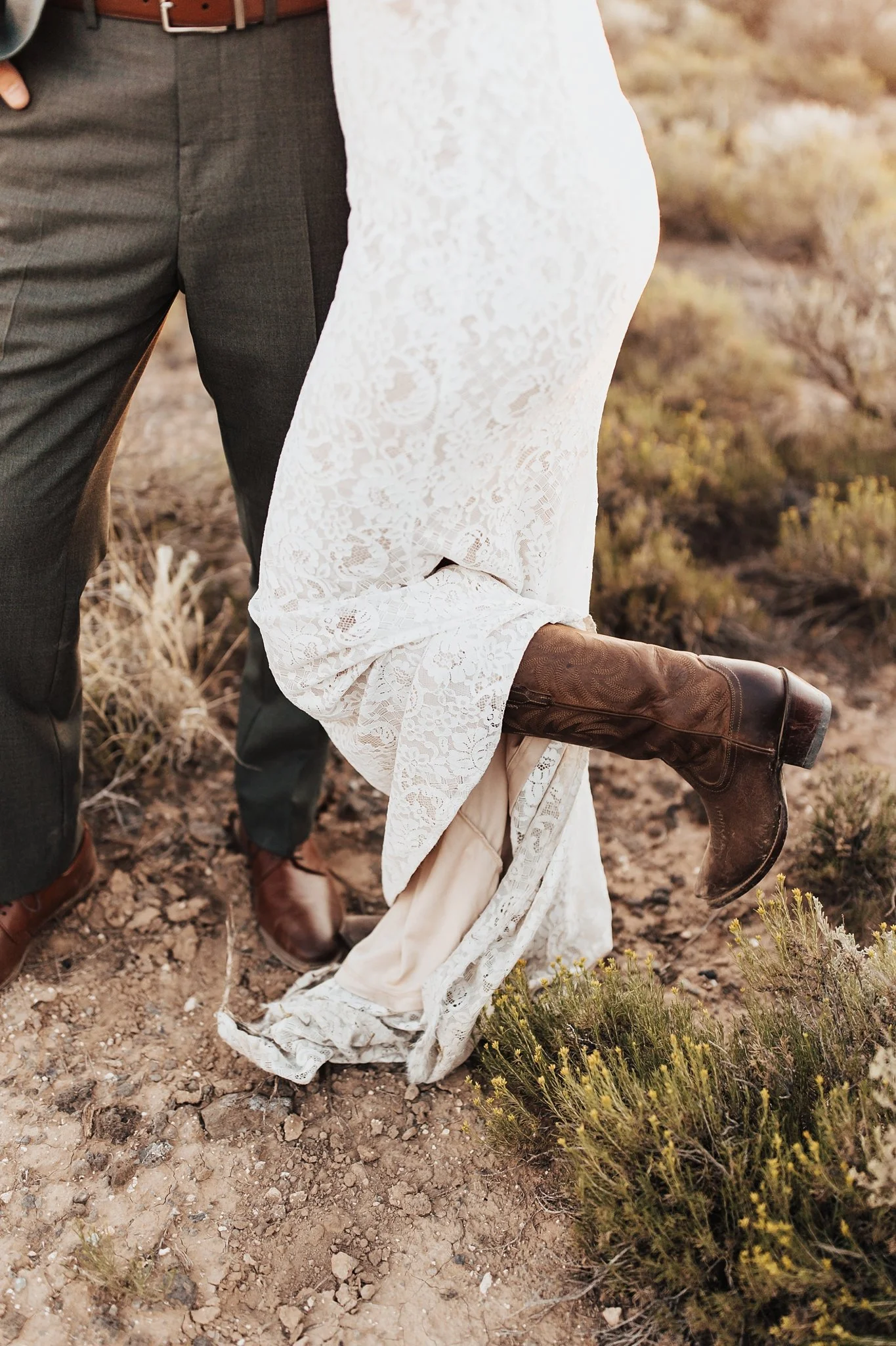 Alicia+lucia+photography+-+taos+wedding+-+el+monte+sagrado+wedding+-+taos+gorge+wedding_0125.jpg