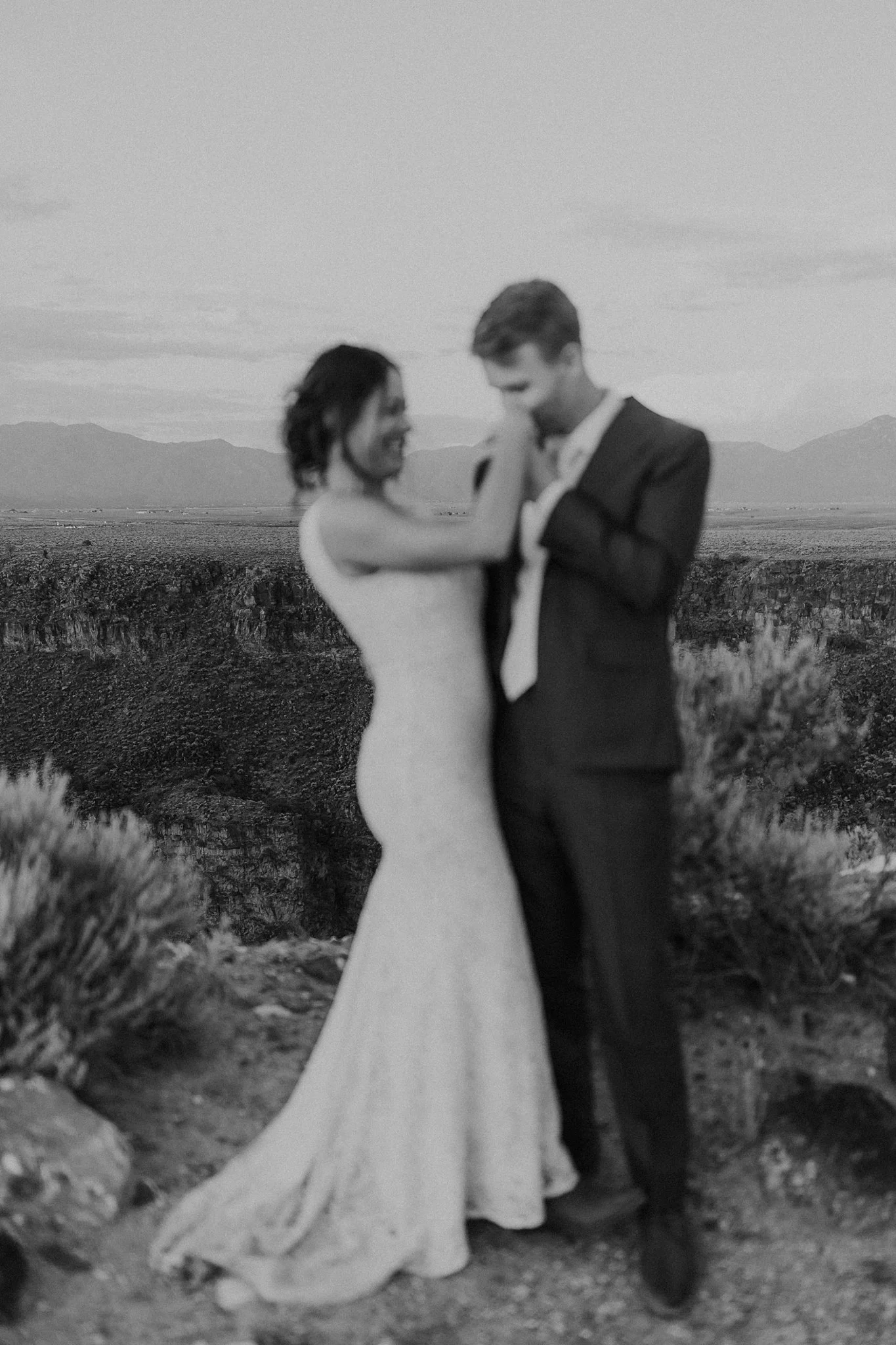 Alicia+lucia+photography+-+taos+wedding+-+el+monte+sagrado+wedding+-+taos+gorge+wedding_0129.jpg