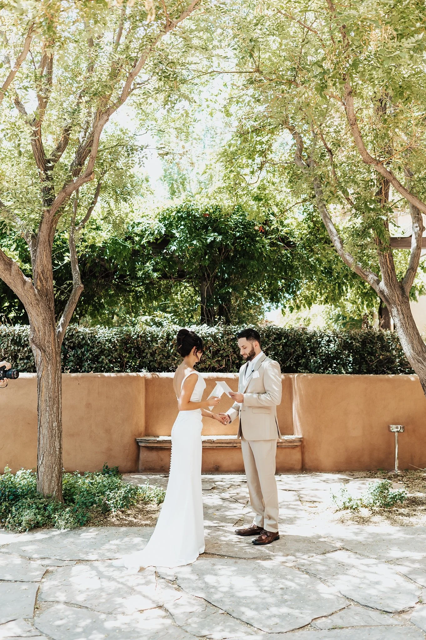 Alicia+lucia+photography+-+hotel+albuquerque+-+old+town+wedding+-+albuquerque+wedding_0025.jpg