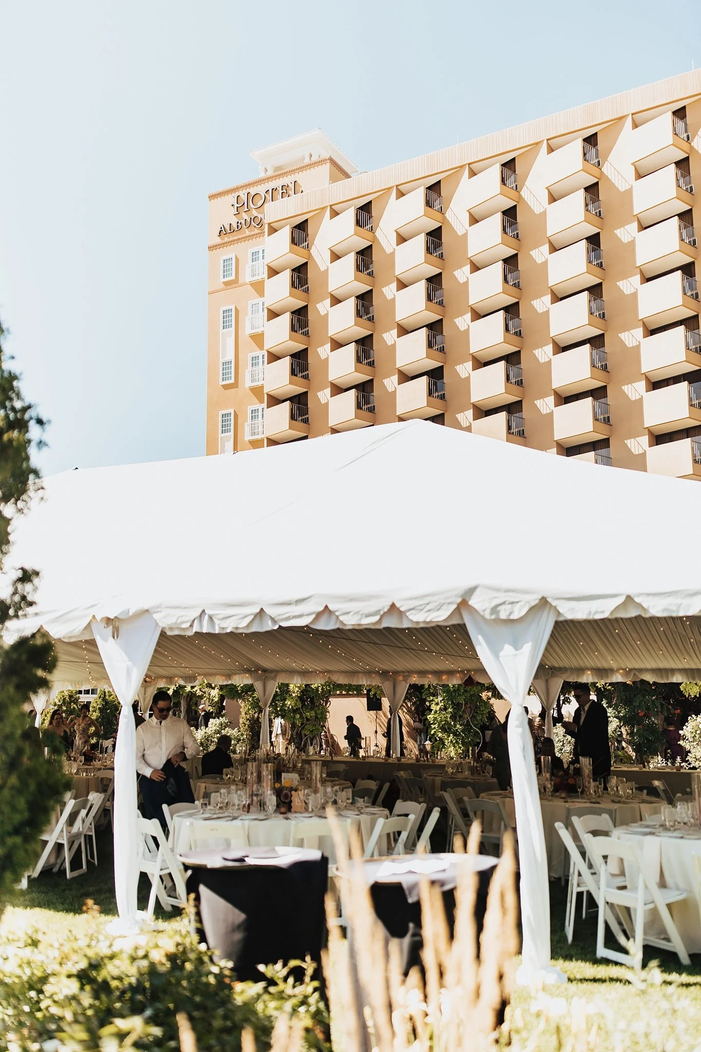 Alicia+lucia+photography+-+hotel+albuquerque+-+old+town+wedding+-+albuquerque+wedding_0105.jpg