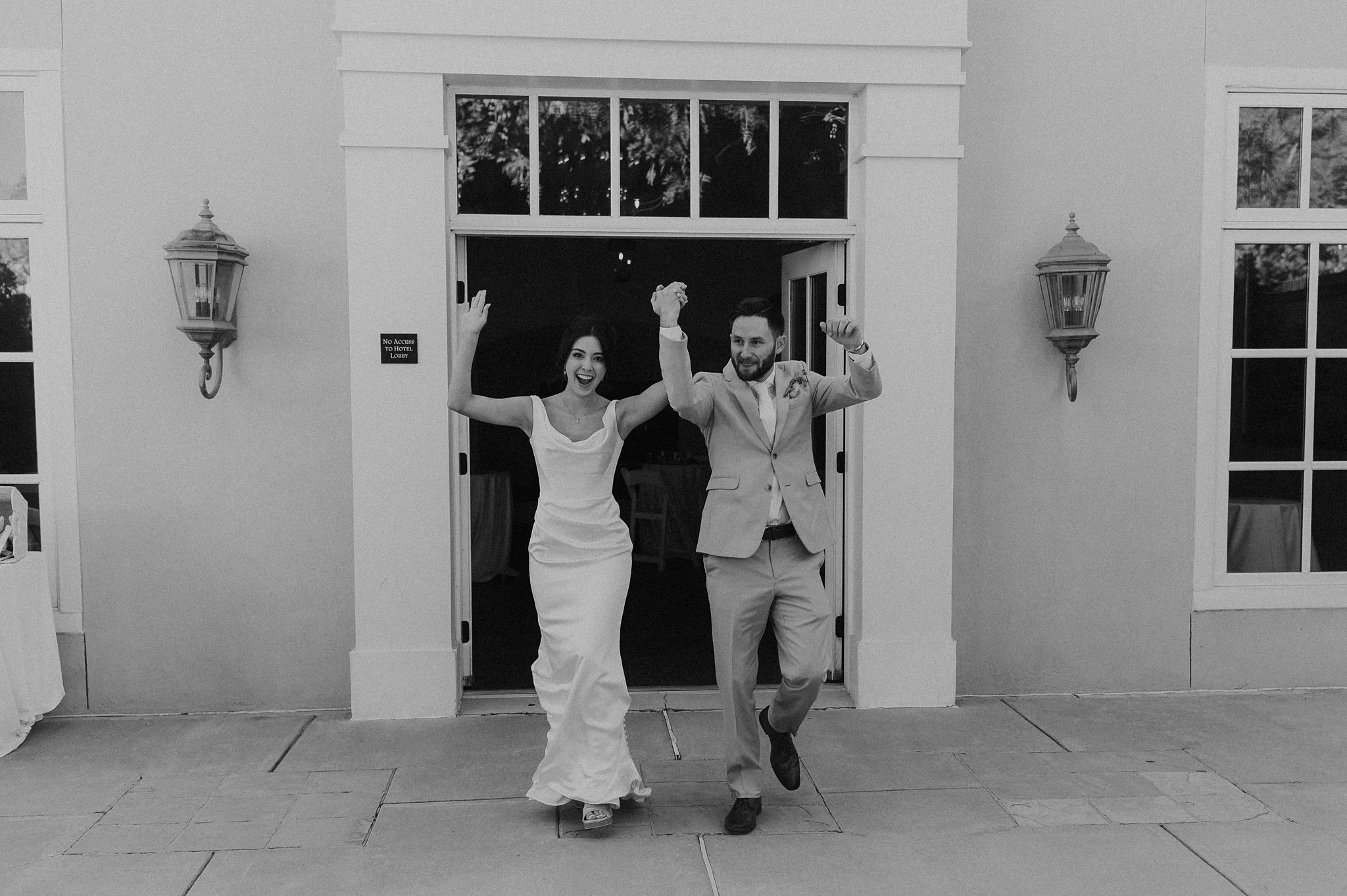 Alicia+lucia+photography+-+hotel+albuquerque+-+old+town+wedding+-+albuquerque+wedding_0130.jpg