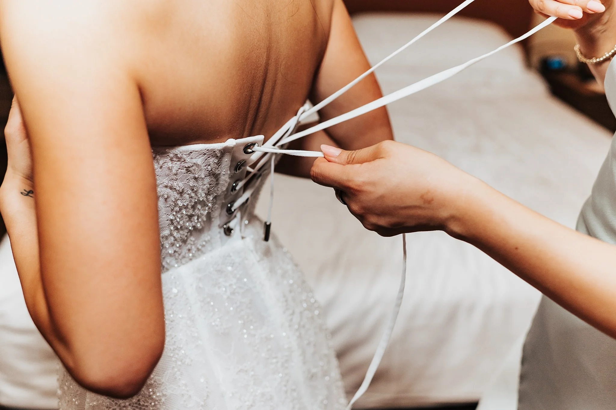 Alicia+lucia+photography+-+hotel+albuquerque+-+old+town+wedding+-+albuquerque+wedding_0151.jpg