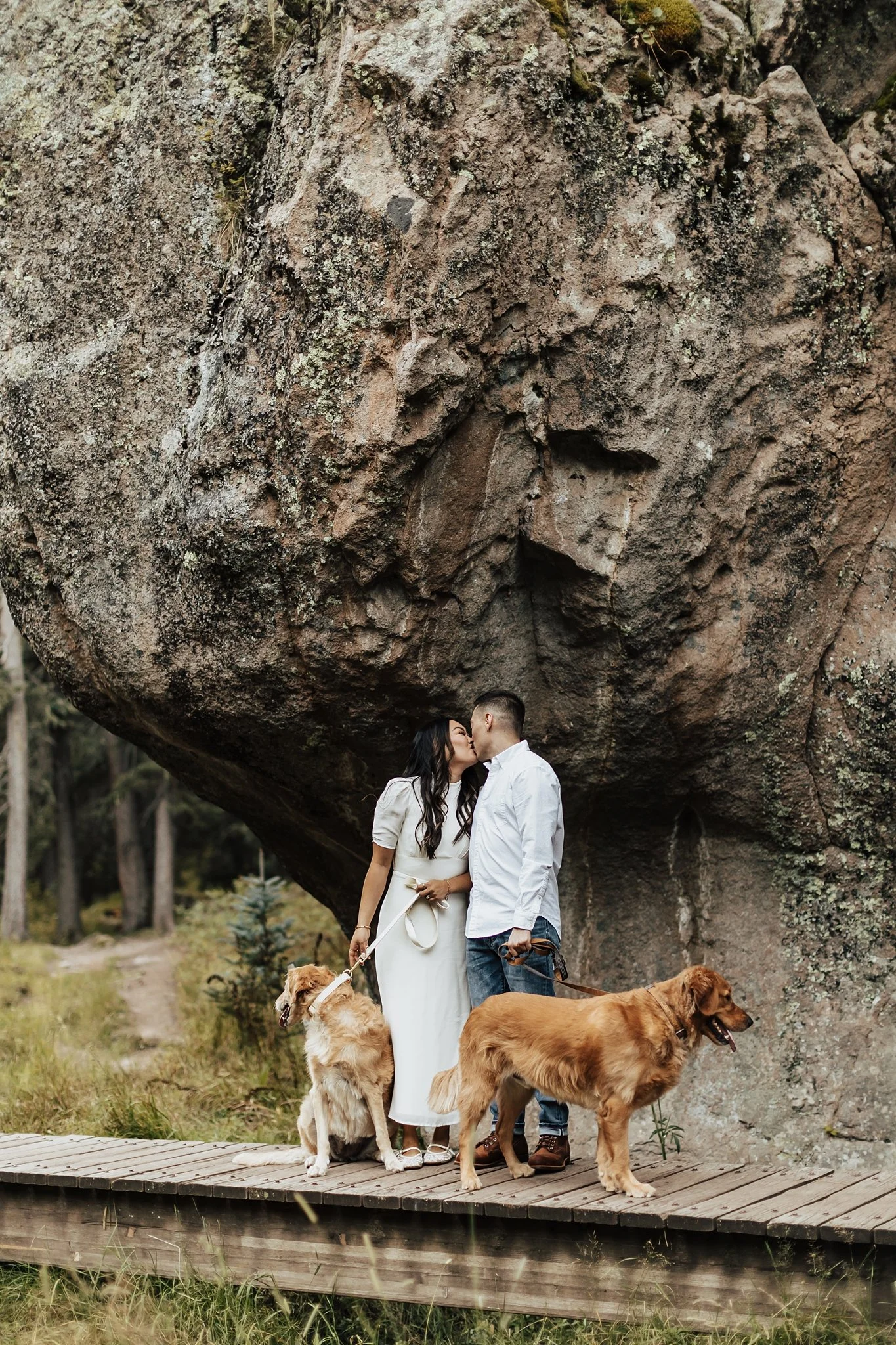 Alicia+lucia+photography+-+jemez+springs+-+jemez+springs+engagement+-+destination+engagement_0021.jpg