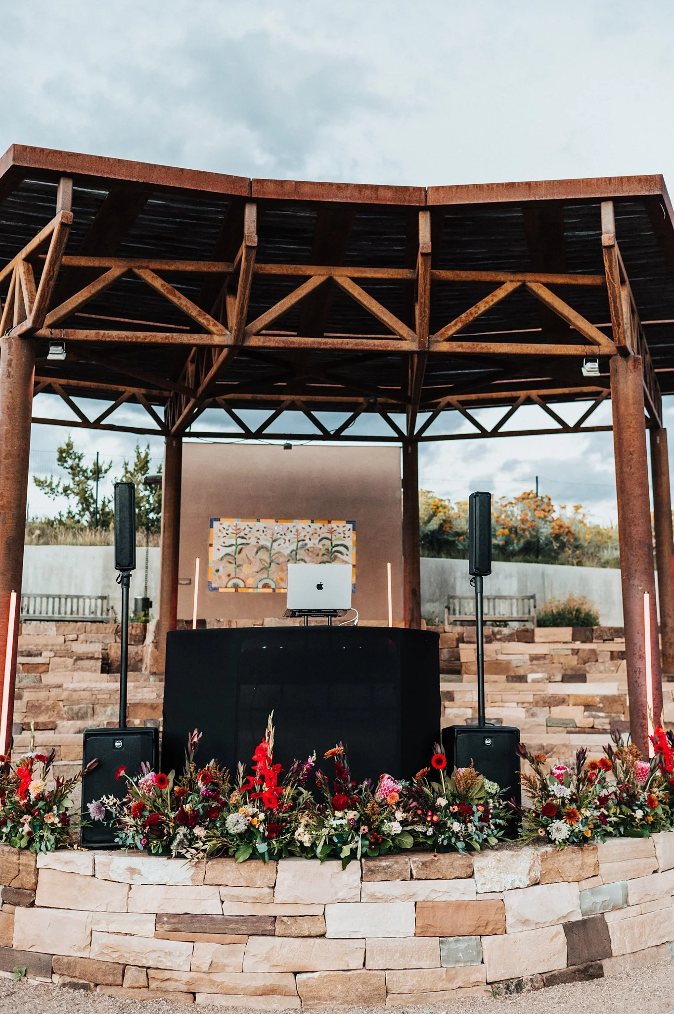 Alicia+lucia+photography+-+santa+fe+botanical+garden+-+santa+fe+botanic+garden+-+destination+wedding_0044.jpg