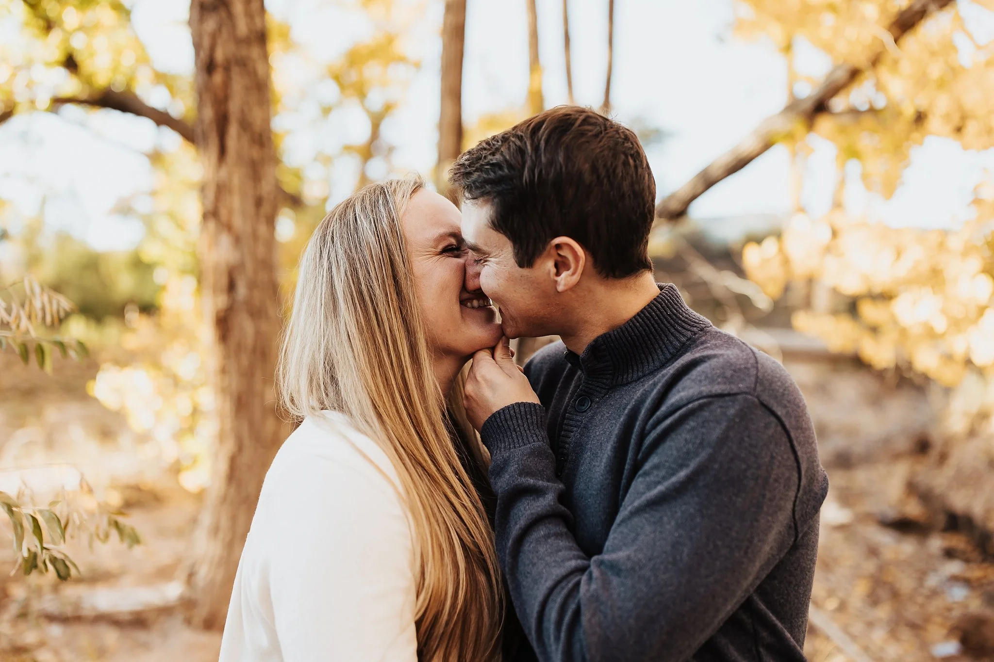Alicia+lucia+photography+-+engagement+-+ghost+ranch+engagement+-+ghost+ranch+wedding+-+santa+fe+engagement_0013.jpg