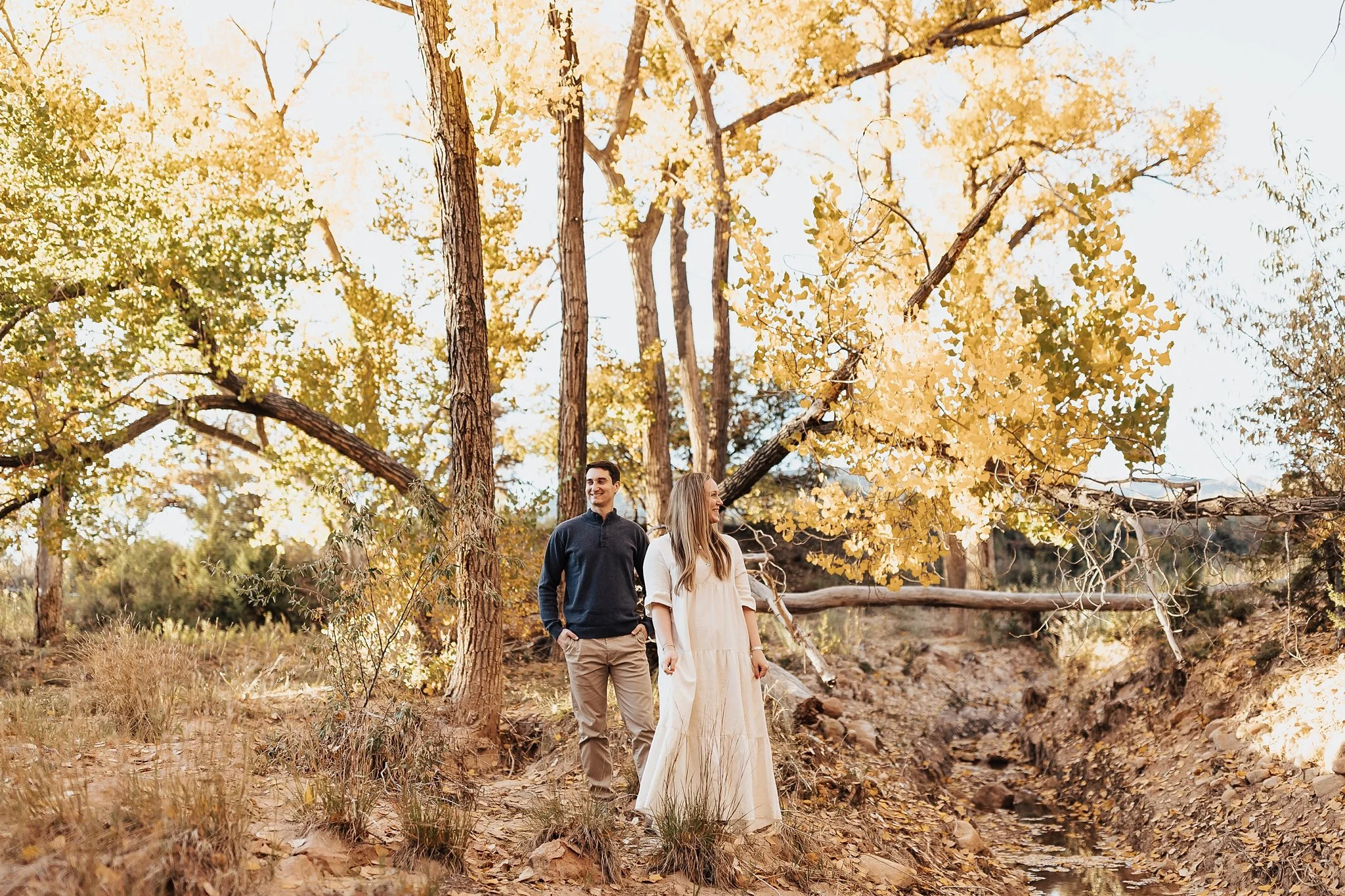 Alicia+lucia+photography+-+engagement+-+ghost+ranch+engagement+-+ghost+ranch+wedding+-+santa+fe+engagement_0021.jpg