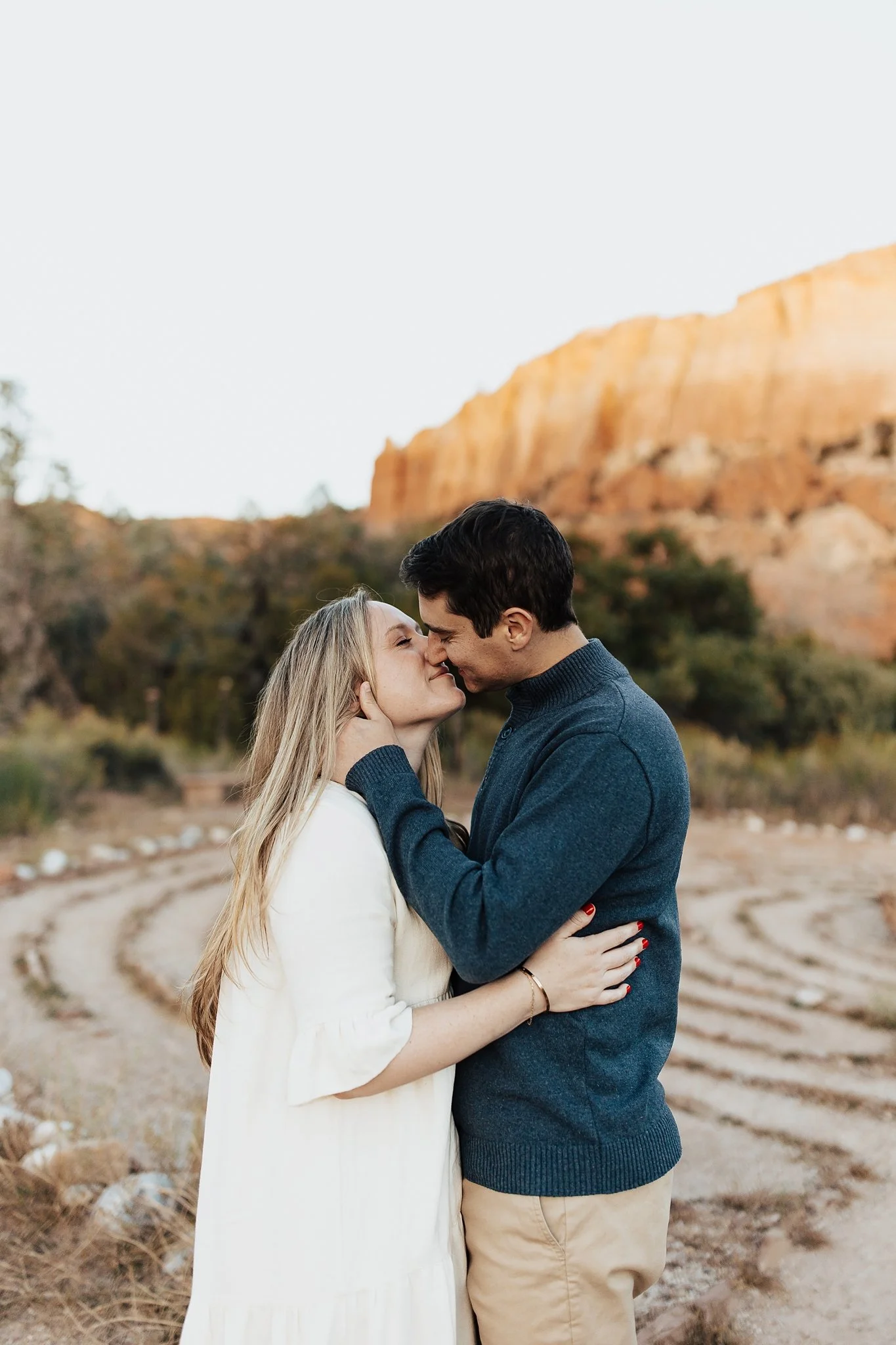 Alicia+lucia+photography+-+engagement+-+ghost+ranch+engagement+-+ghost+ranch+wedding+-+santa+fe+engagement_0051.jpg