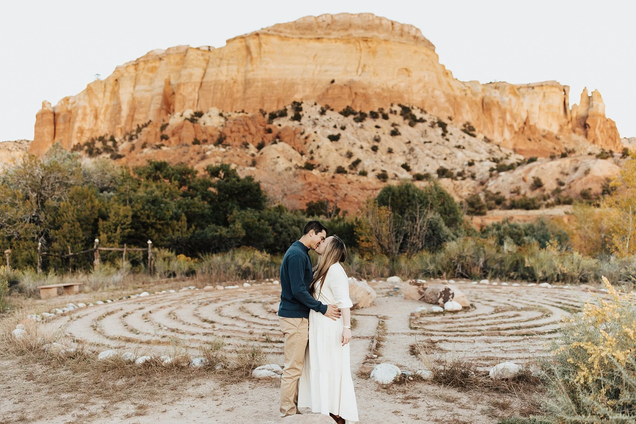 Alicia+lucia+photography+-+engagement+-+ghost+ranch+engagement+-+ghost+ranch+wedding+-+santa+fe+engagement_0054.jpg