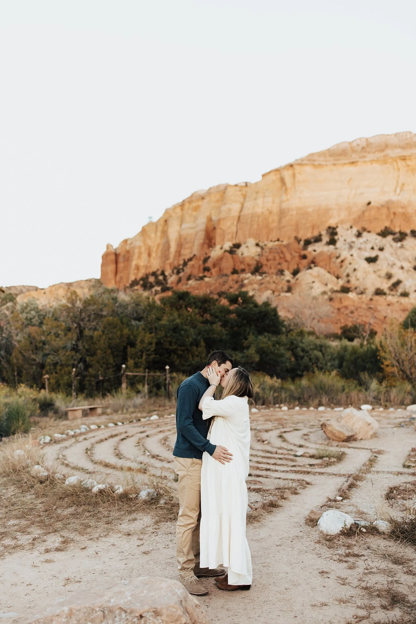 Alicia+lucia+photography+-+engagement+-+ghost+ranch+engagement+-+ghost+ranch+wedding+-+santa+fe+engagement_0055.jpg