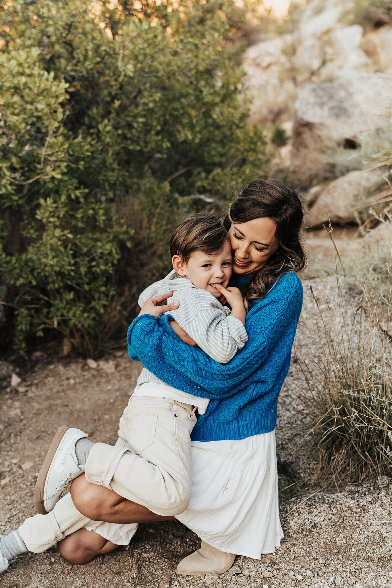 Alicia+lucia+photography+-+portraits+-+family+portraits+-+southwest+portraits+-+desert+engagement_0030.jpg