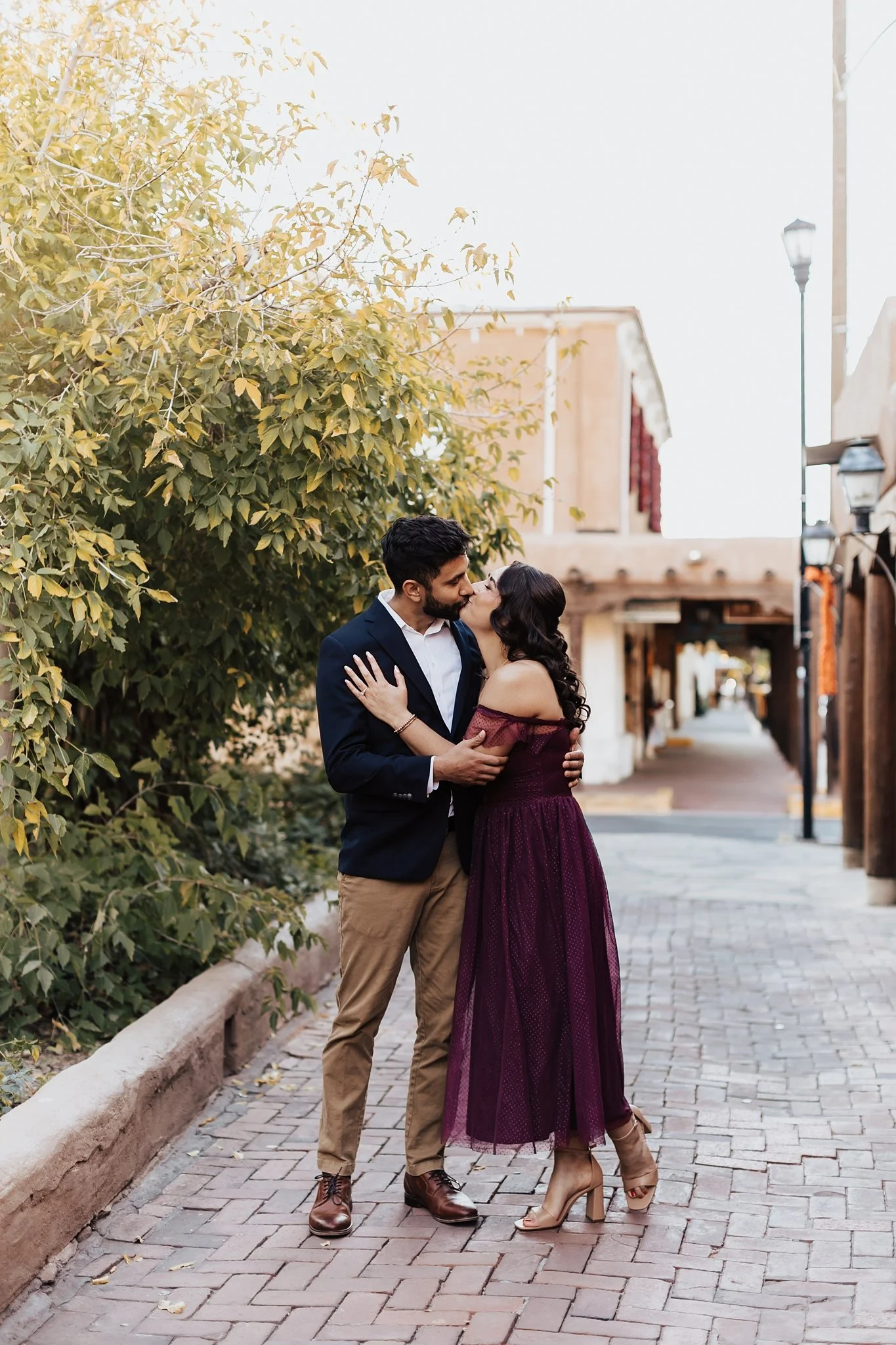 Alicia+lucia+photography+-+southwest+engagement+-+old+town+albuquerque+-+old+town+albuquerque+engagement+-+santa+fe+wedding_0008.jpg