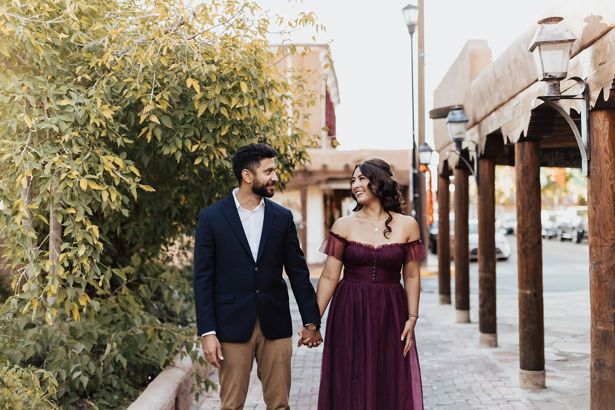 Alicia+lucia+photography+-+southwest+engagement+-+old+town+albuquerque+-+old+town+albuquerque+engagement+-+santa+fe+wedding_0011.jpg