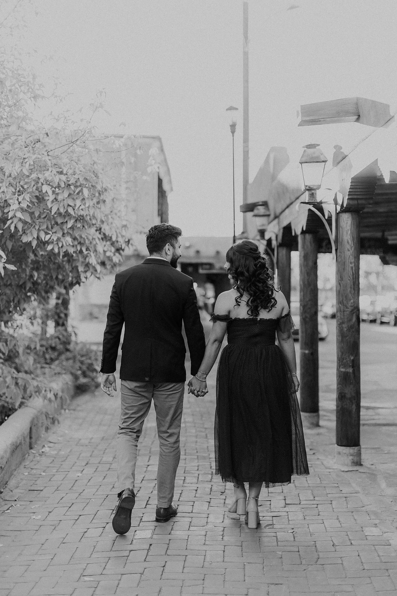 Alicia+lucia+photography+-+southwest+engagement+-+old+town+albuquerque+-+old+town+albuquerque+engagement+-+santa+fe+wedding_0016.jpg